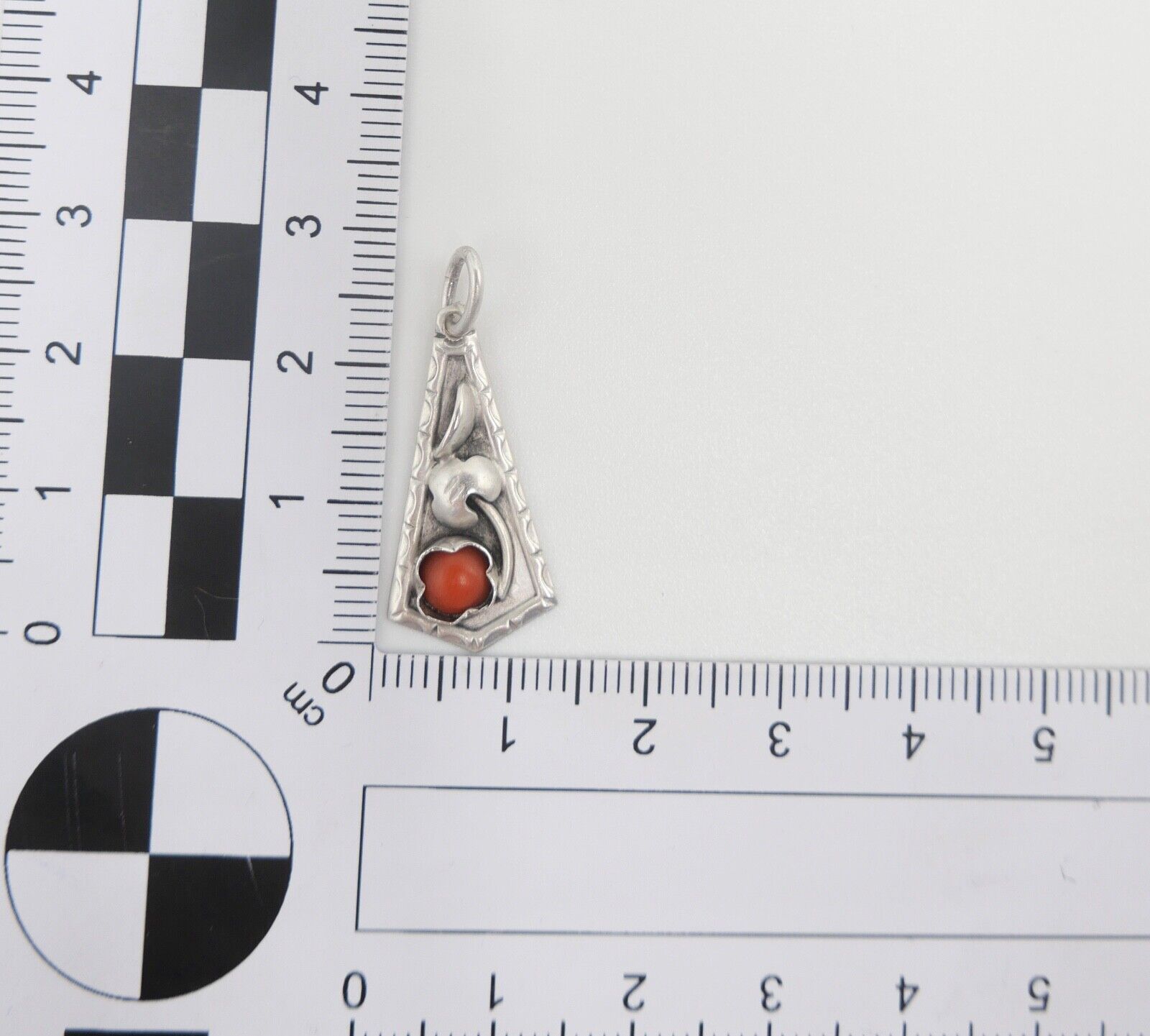 40er Jahre Art Deco Silber Anhänger mit Koralle - Antikhandel-Stuttgart