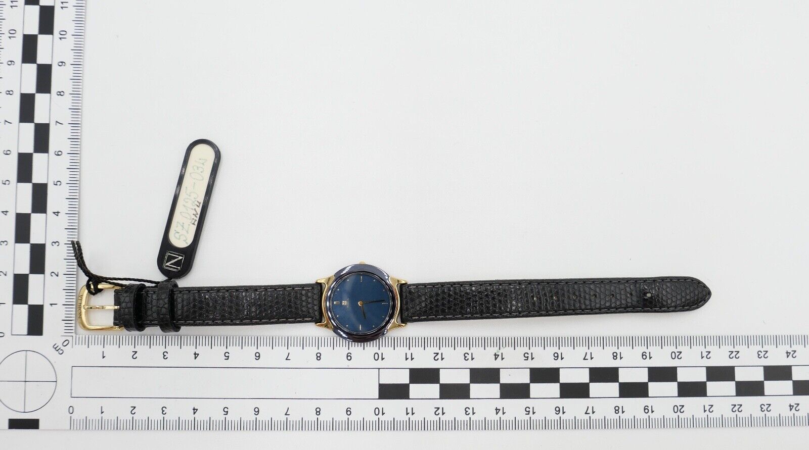 Elegante NOBLIA Damen Uhr NEU Box & Papiere YPIBL 304 / 4420-Y62643 ESL - Antikhandel-Stuttgart