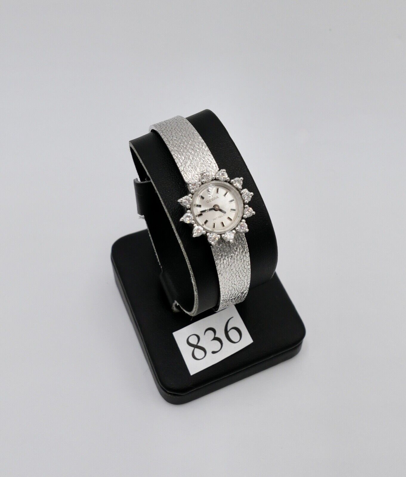 1980er Handaufzug OEBRA Damen Uhr Weißgold 585 mit Brillanten 0,74 Ct VVS if F - Antikhandel-Stuttgart