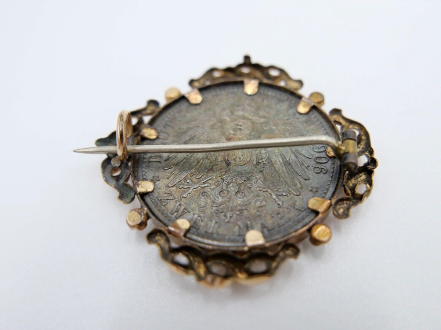 Brosche 2 Mark 1906 G Silbermünze Friedrich und Luise von Baden J.34 vergoldet - Antikhandel-Stuttgart