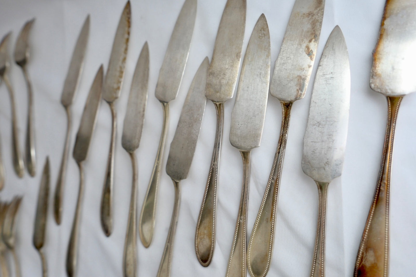 WMF G Perlrand 36 tlg. versilbert I/O Monogram PD um 1910 Straußen Fischbesteck