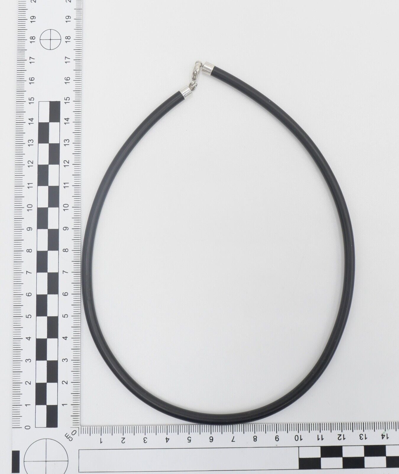 80er Jahre Kautschuk Kette mit Silberverschluss NEU aus Juwelierauflösung - Antikhandel-Stuttgart