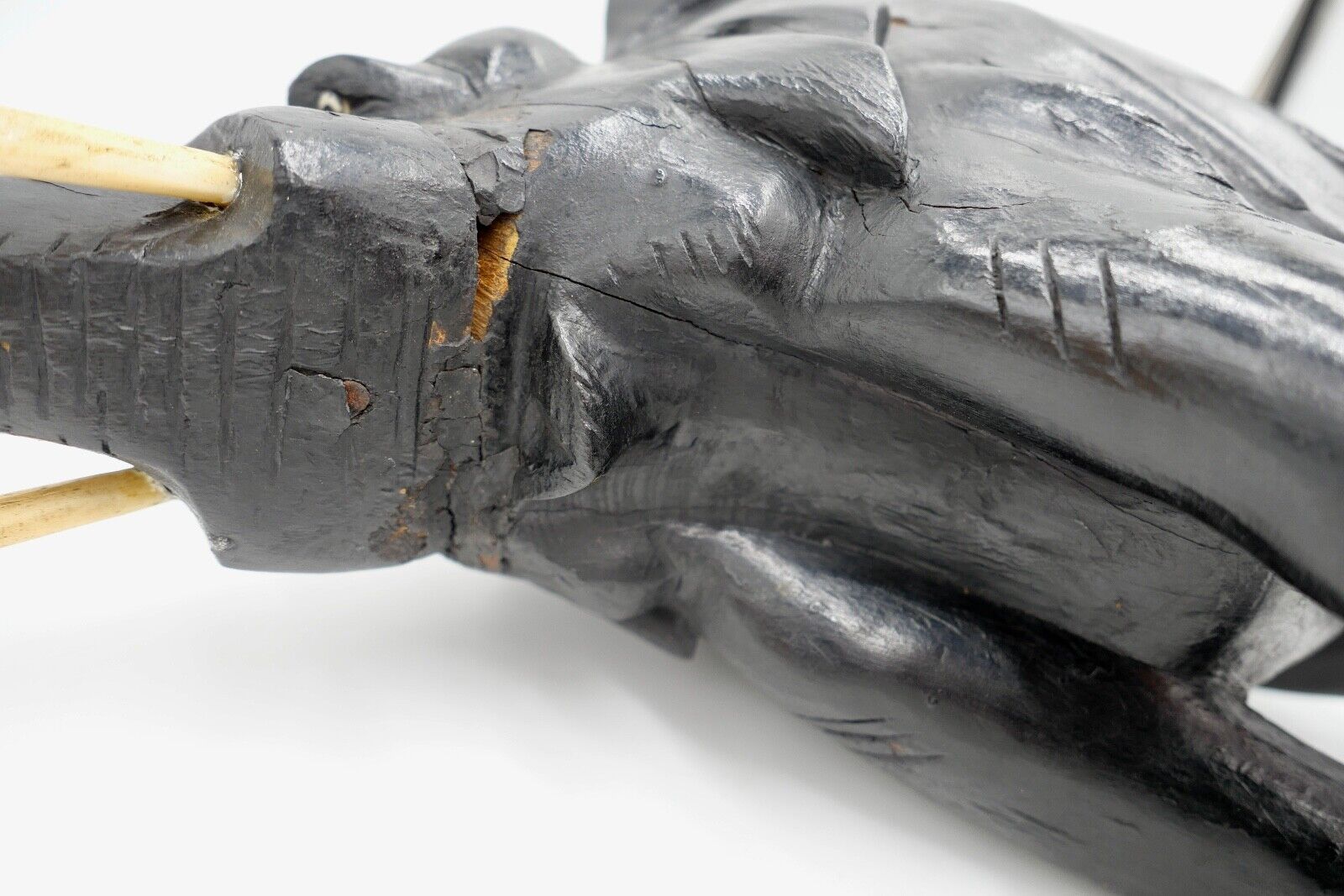 Großer massiver antiker Afrikanischer Holz Elefant 48x38 cm beschichtet 6,1 Kg - Antikhandel-Stuttgart