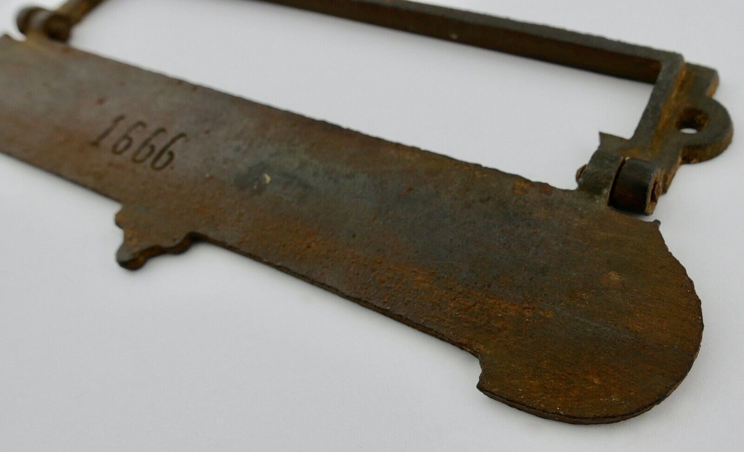 Antike Jugendstil Gusseisen Briefschlitz Briefklappe "Briefe & Zeitungen“ 22 cm - Antikhandel-Stuttgart