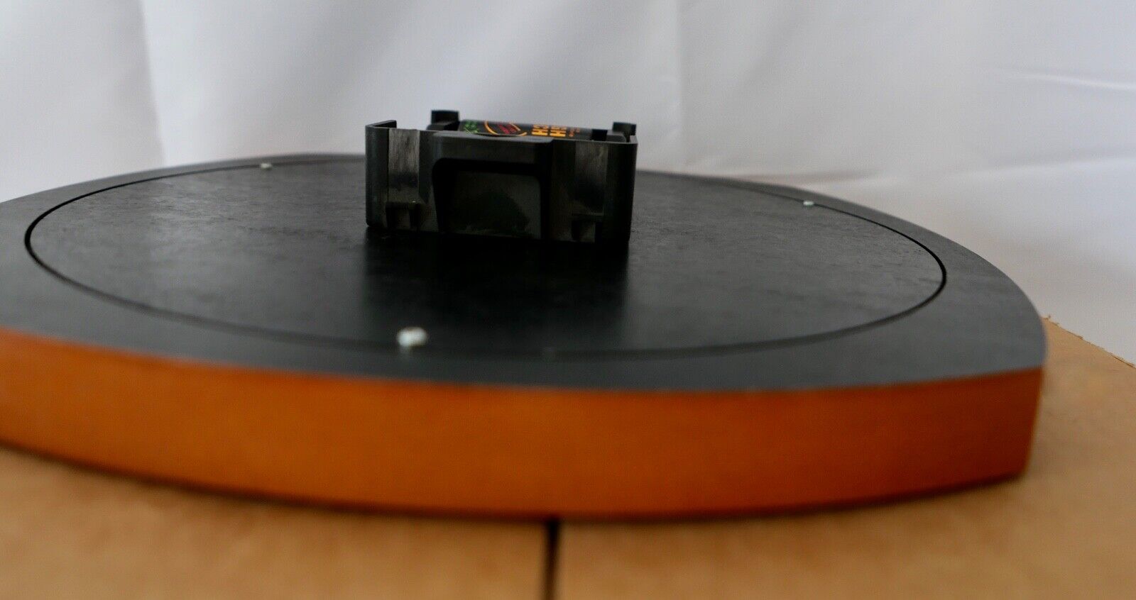 1990er Jahre Junghans MEGA Radio Controlled Wanduhr Ausstellungsstück OVP - Antikhandel-Stuttgart