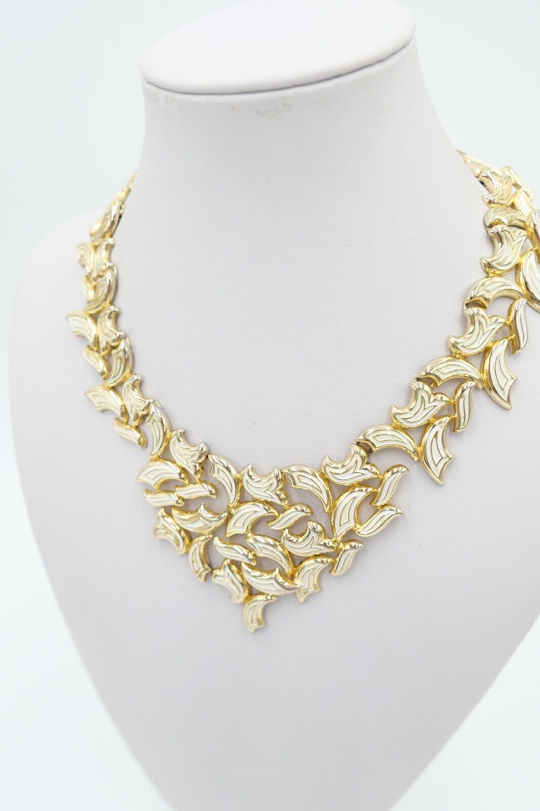 70er Jahre GROSSE Germany Collier vergoldet mit Emaille - Antikhandel-Stuttgart