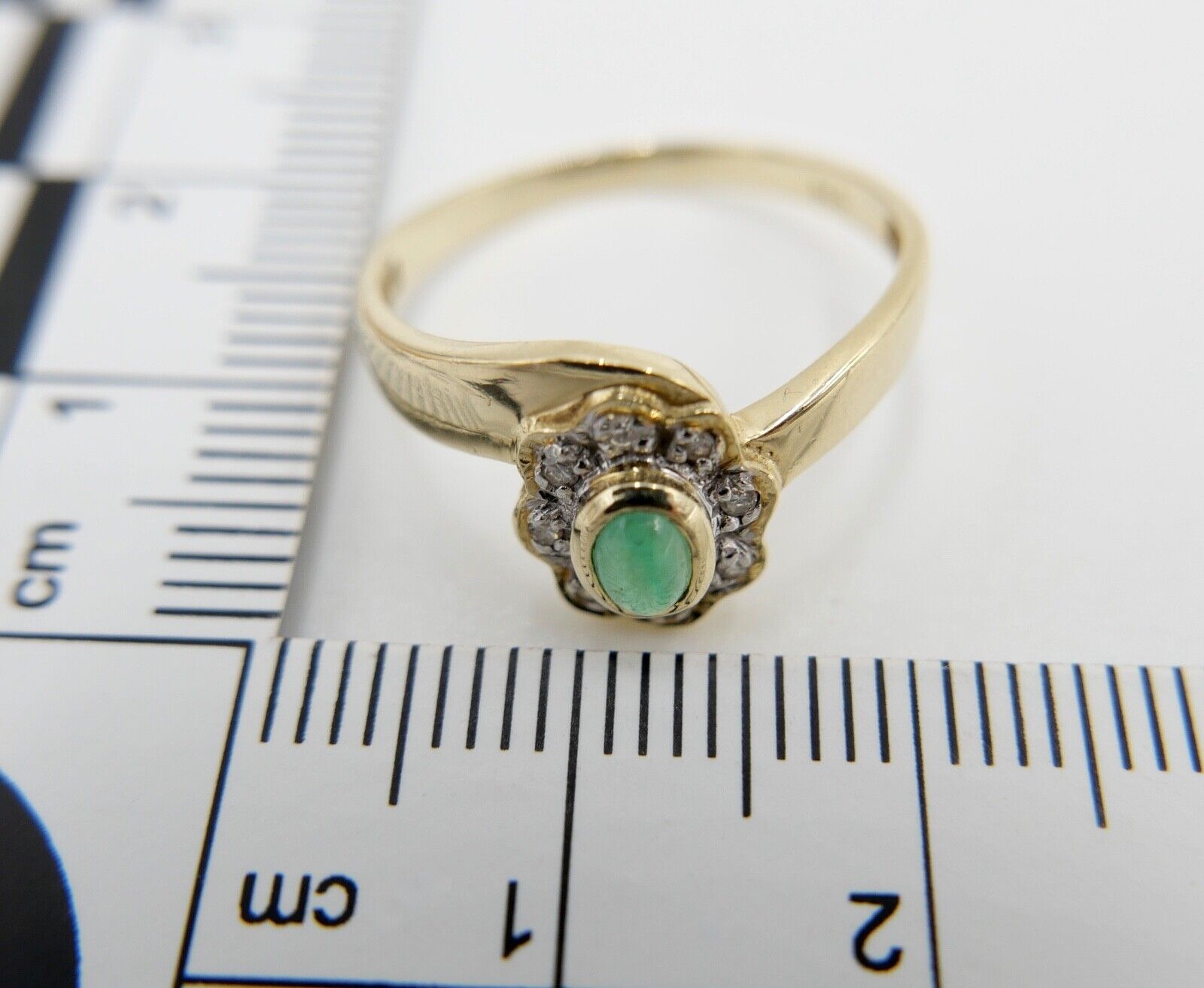 80er Jahre Gelbgold Damen Ring 585 14K Gr.54 Smaragd Cabochon & Diamant - Antikhandel-Stuttgart