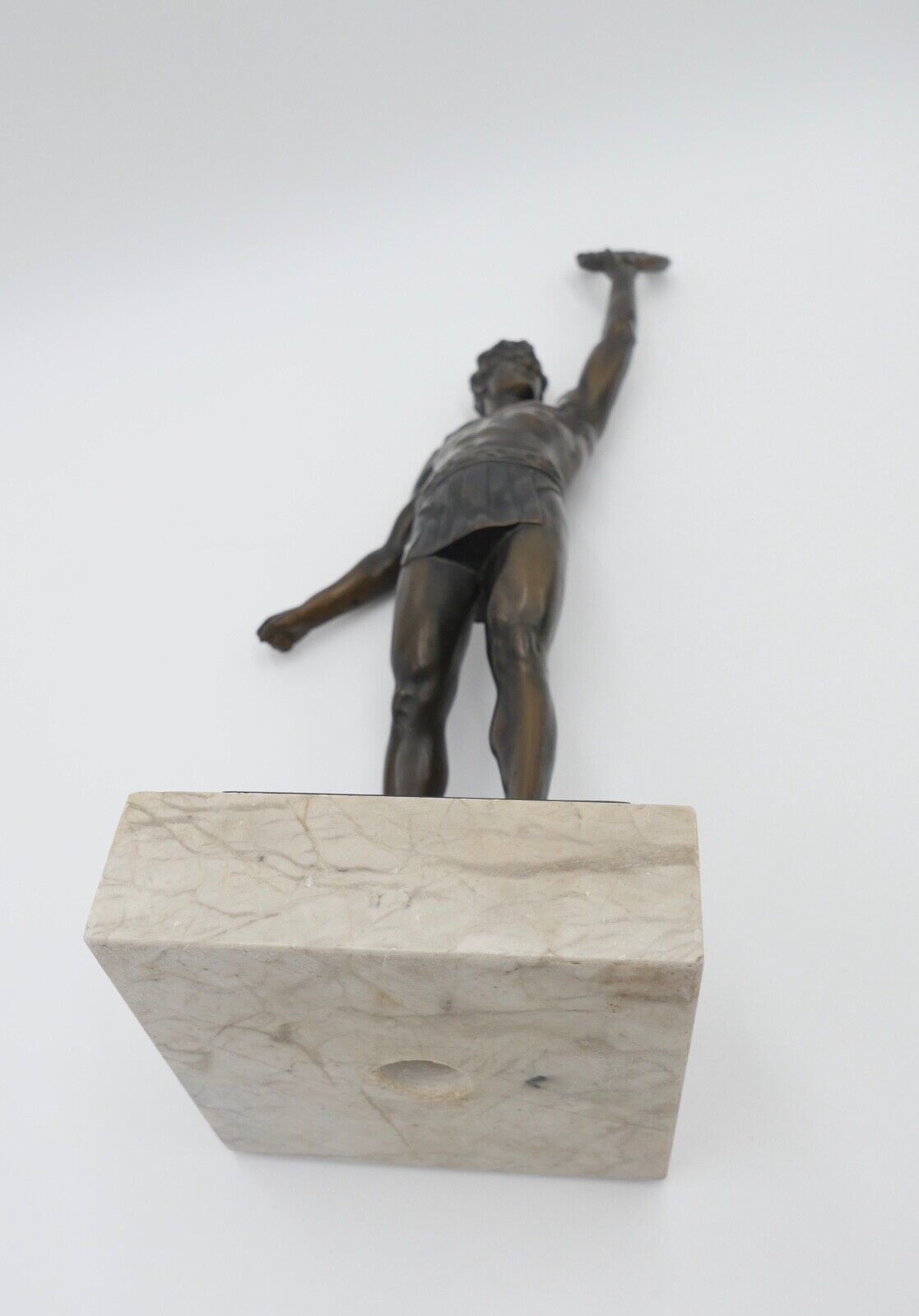 Bronze Skulptur Athletischer Sieger Lorbeerkranz Marmor Plinthe 40 x 12 cm - Antikhandel-Stuttgart