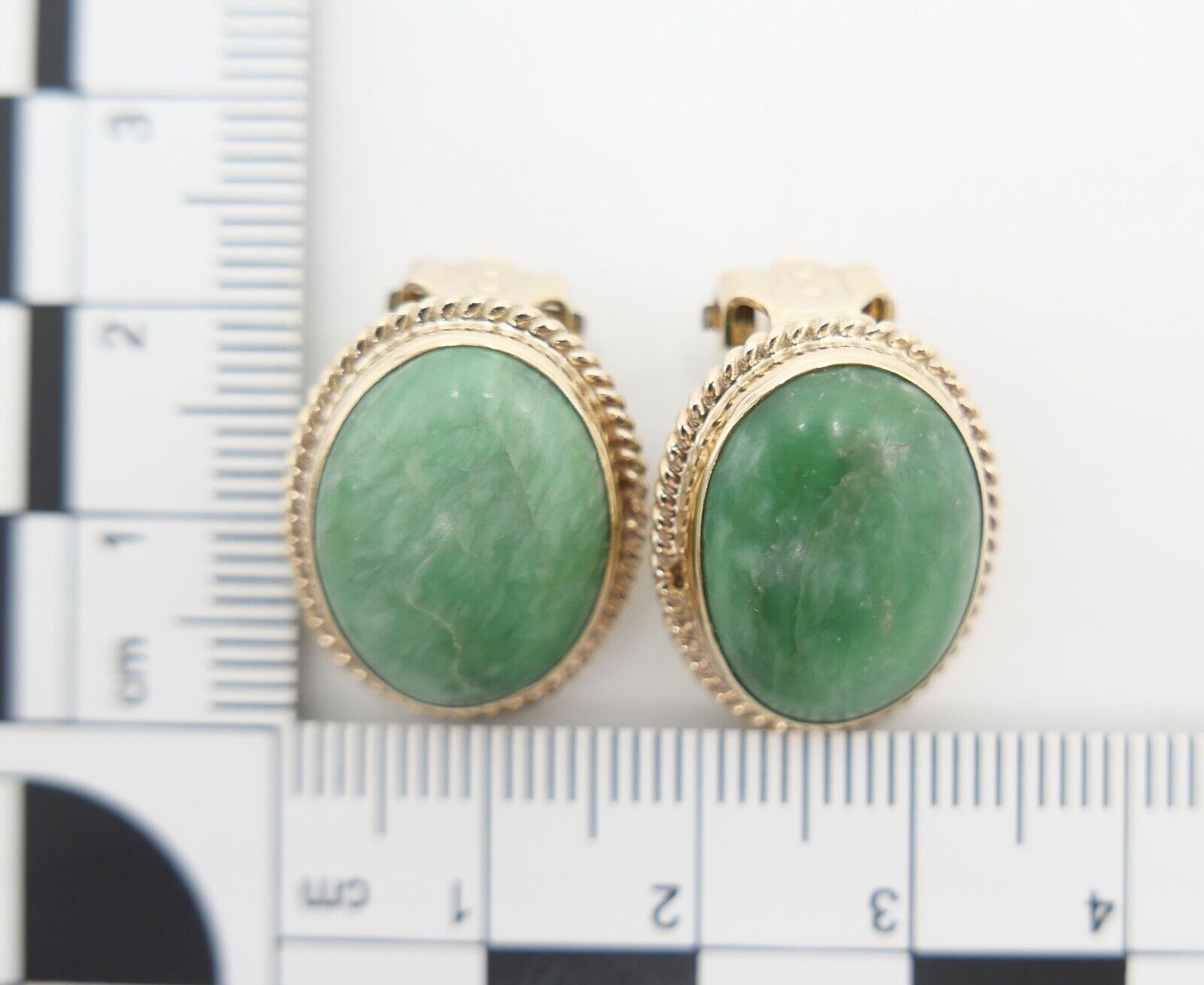 1980er Jahre Gelbgold 585 / 14K Ohrclips mit AVENTURIN - Antikhandel-Stuttgart