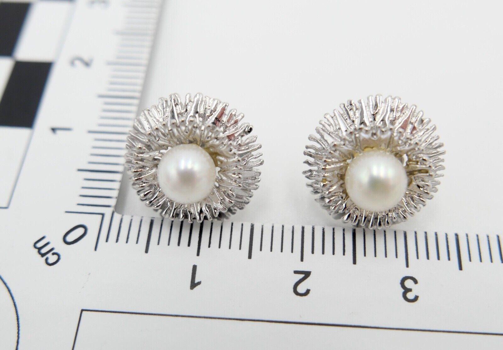 1970er Weißgold Zuchtperlen Damen Ohrringe Ohrstecker 585 / 14K Perle Ø 13 mm - Antikhandel-Stuttgart