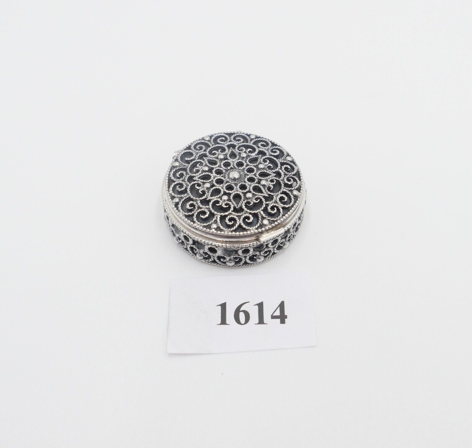 30er Jahre filigrane Silber Dose pillenröschen 835 Silber - Antikhandel-Stuttgart