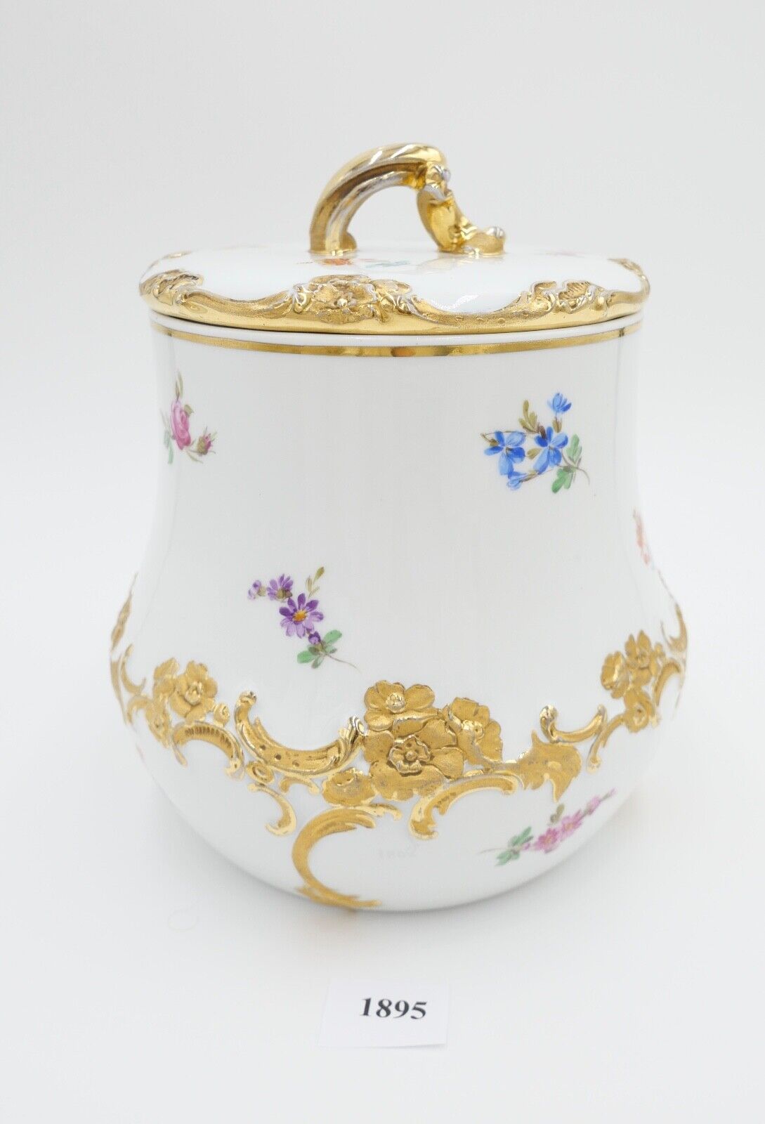 Meissen 1. Wahl Prunk Bonboniere Keksdose Deckeldose Goldrand Streublümchen Gold - Antikhandel-Stuttgart