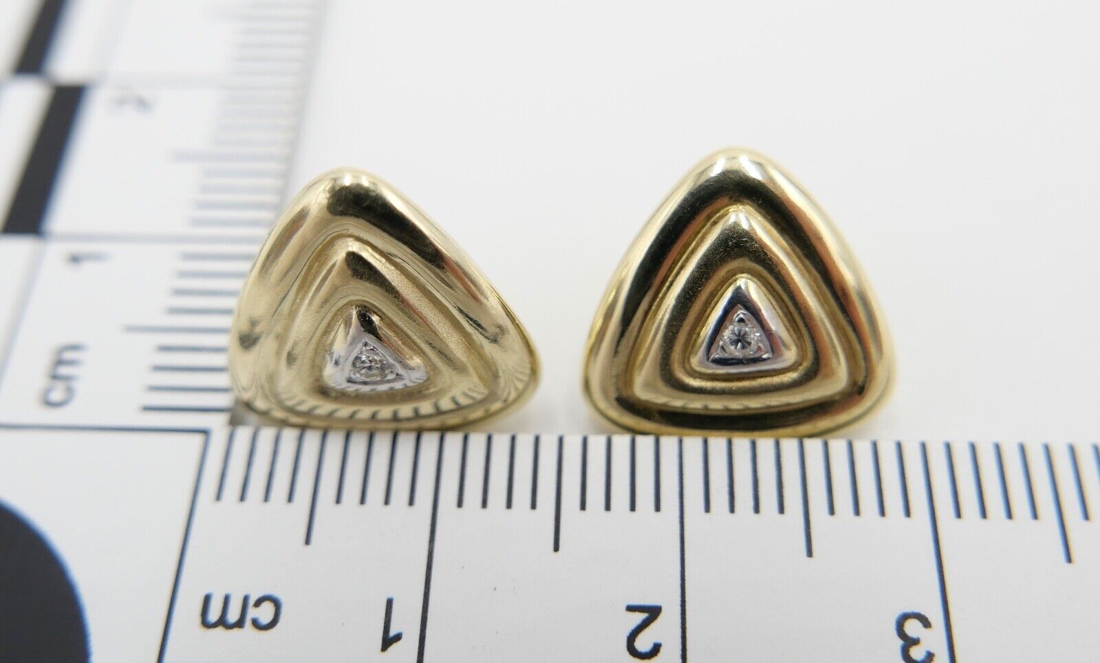 80er Pyramiden / Dreieck Ohrringe Ohrstecker in 585 / 14K Gold mit Brillanten - Antikhandel-Stuttgart