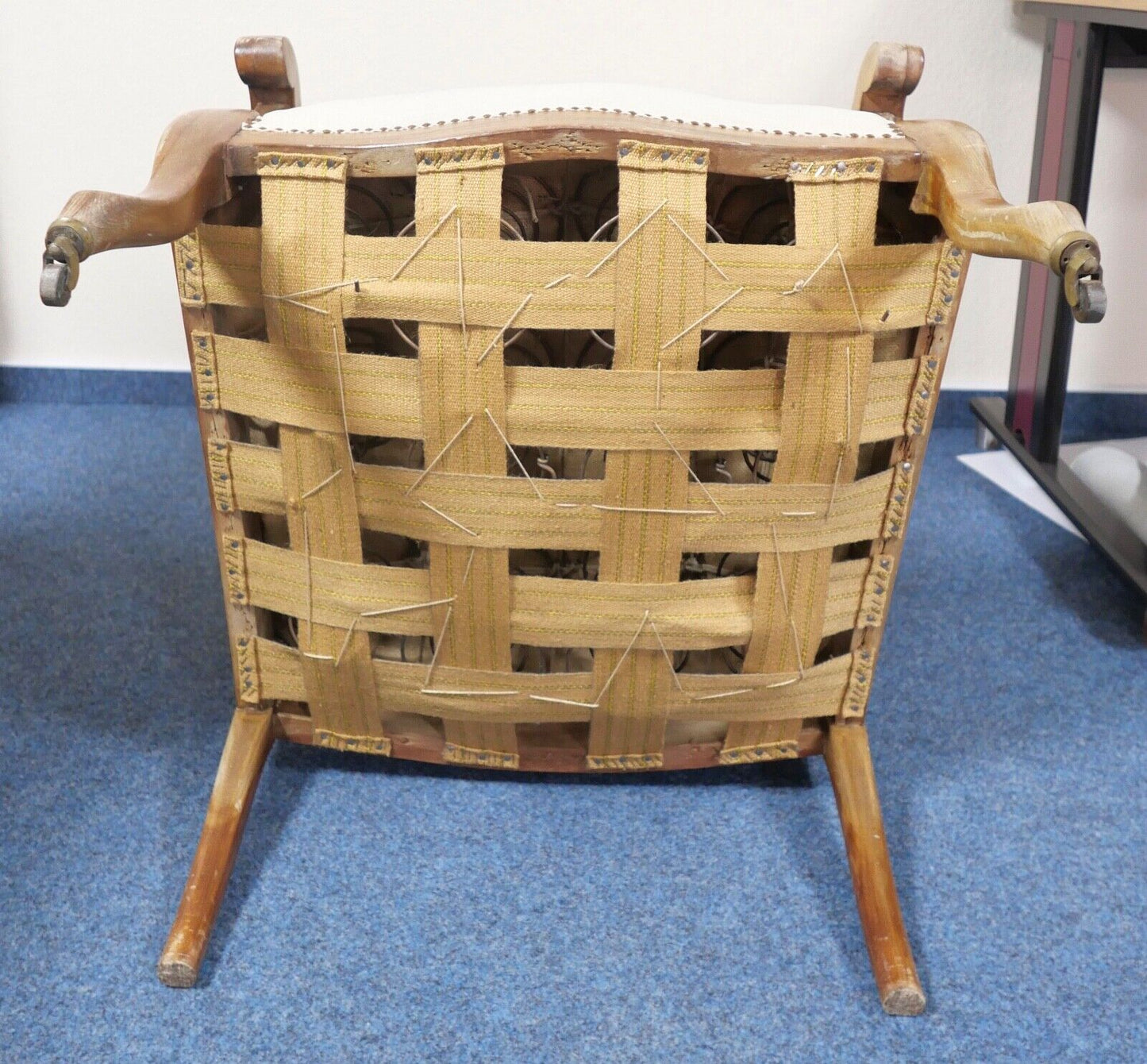 antik Ohrenbackensessel um 1860 Stuhl Sessel Eiche creme - Antikhandel-Stuttgart