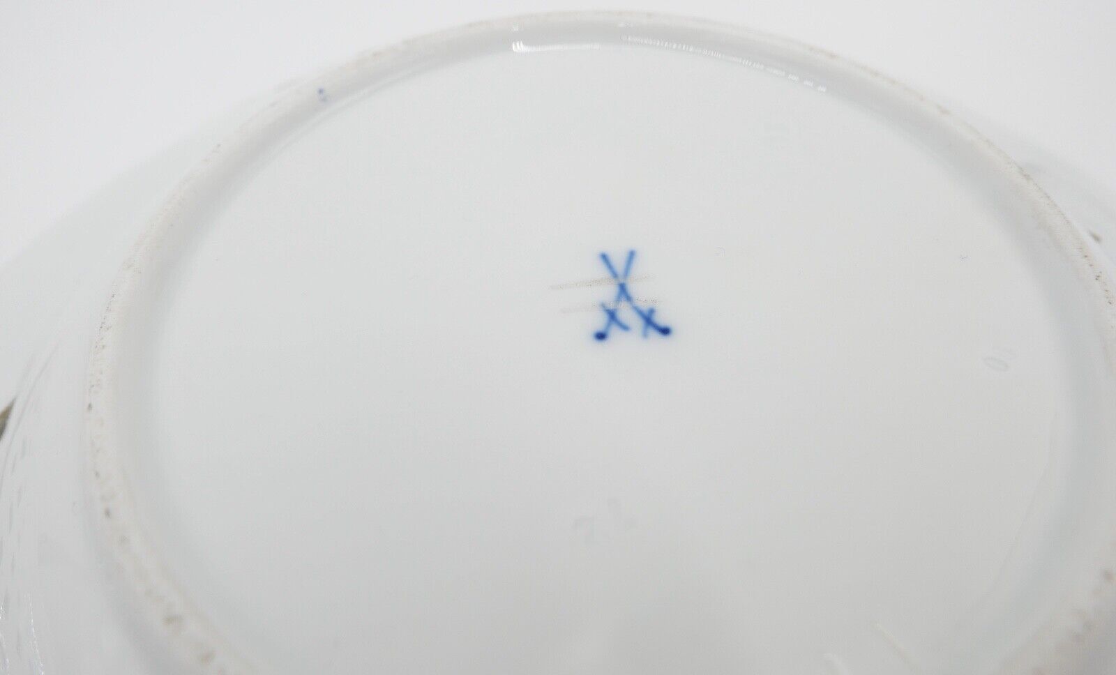 2x Meissen Durchbruchteller Wandteller Ø 20,5 cm blaue Blume Knaufzeit - Antikhandel-Stuttgart