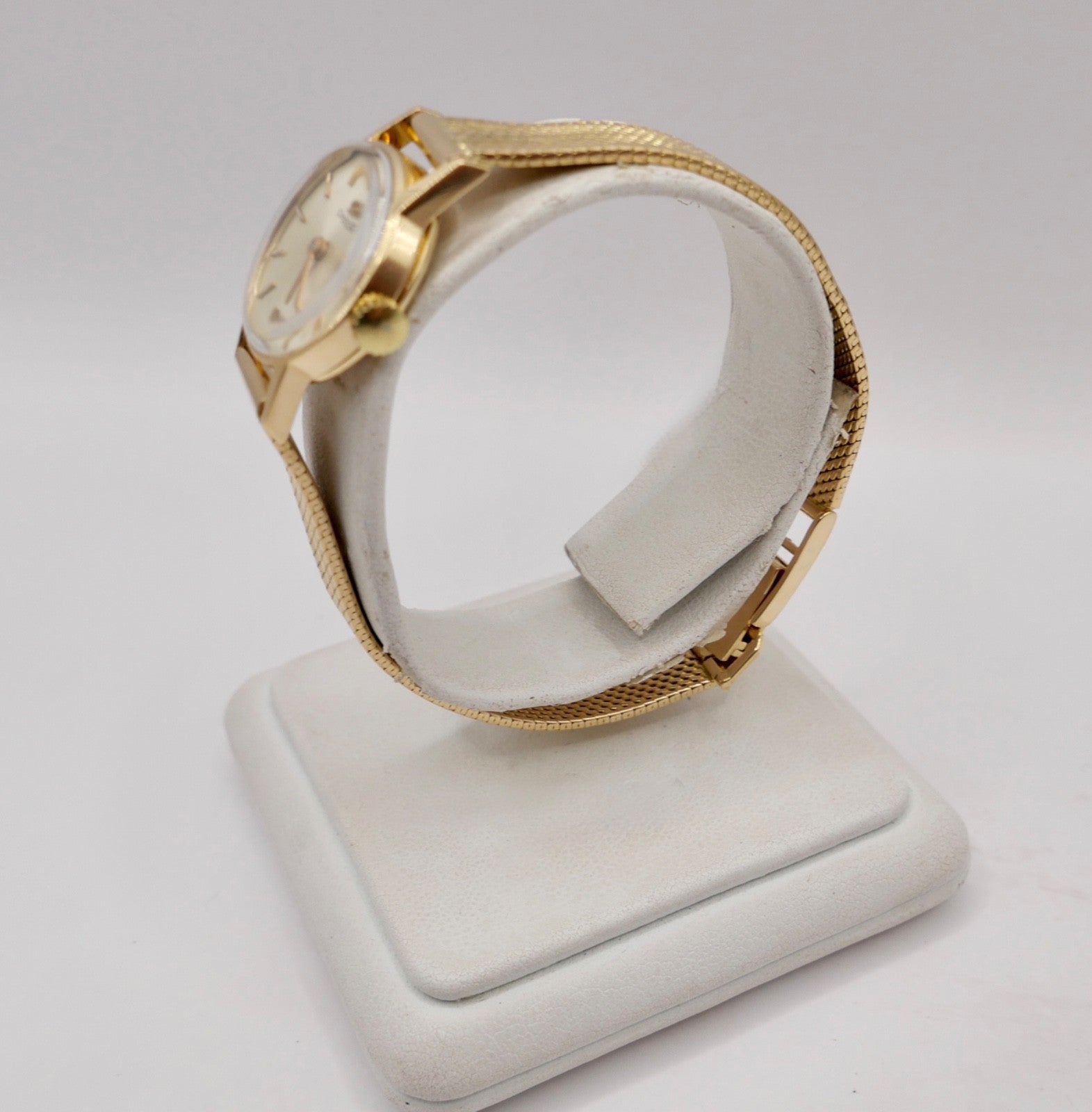 Klassische 1960er Jahre Omega Damenuhr Handaufzug 750 18K Vollgold Cal. 620