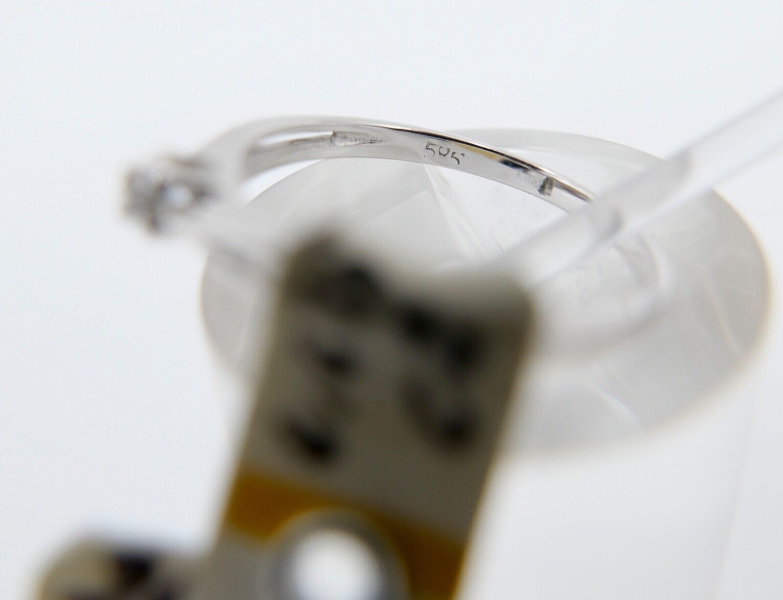 - NEU - 90er Jahre Solitär Ring Weißgold Gold 585 14K Brillant 0,015 Ct Gr. 52 - Antikhandel-Stuttgart