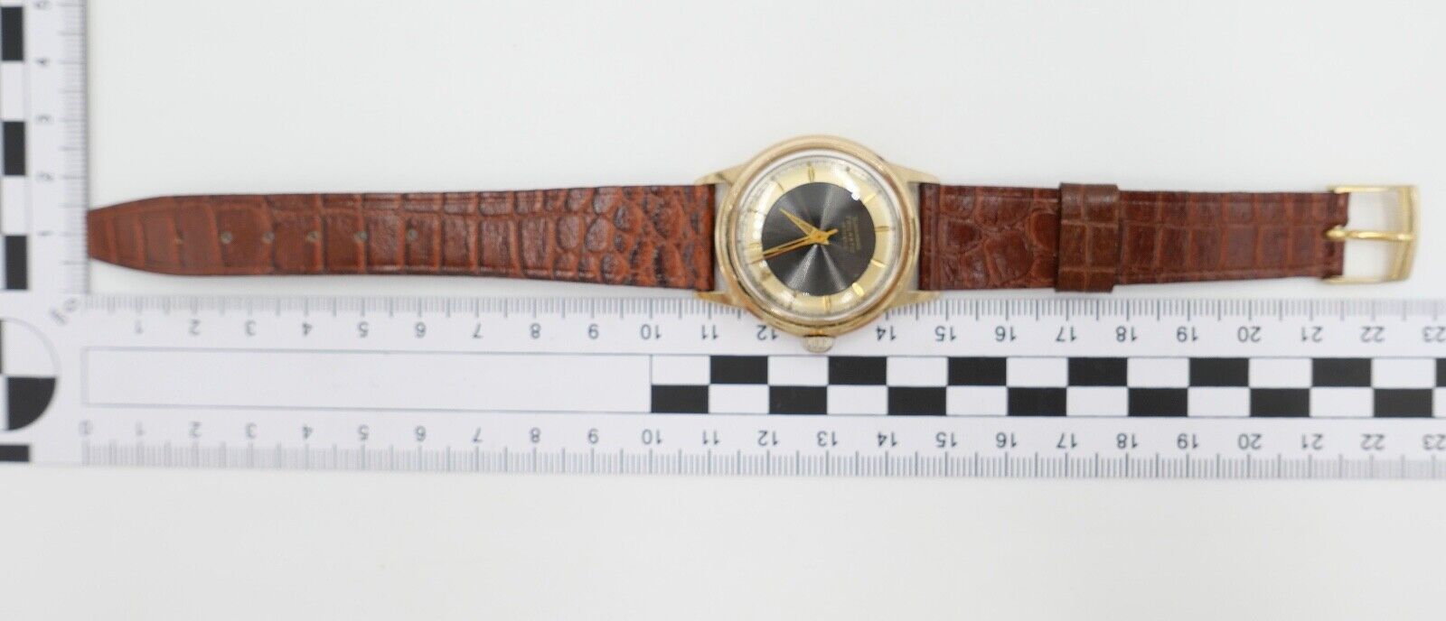 Junghans Cal. J 93/1 " Trilastic " Herren Armbanduhr Gold farbig Ø 33 mm - Antikhandel-Stuttgart