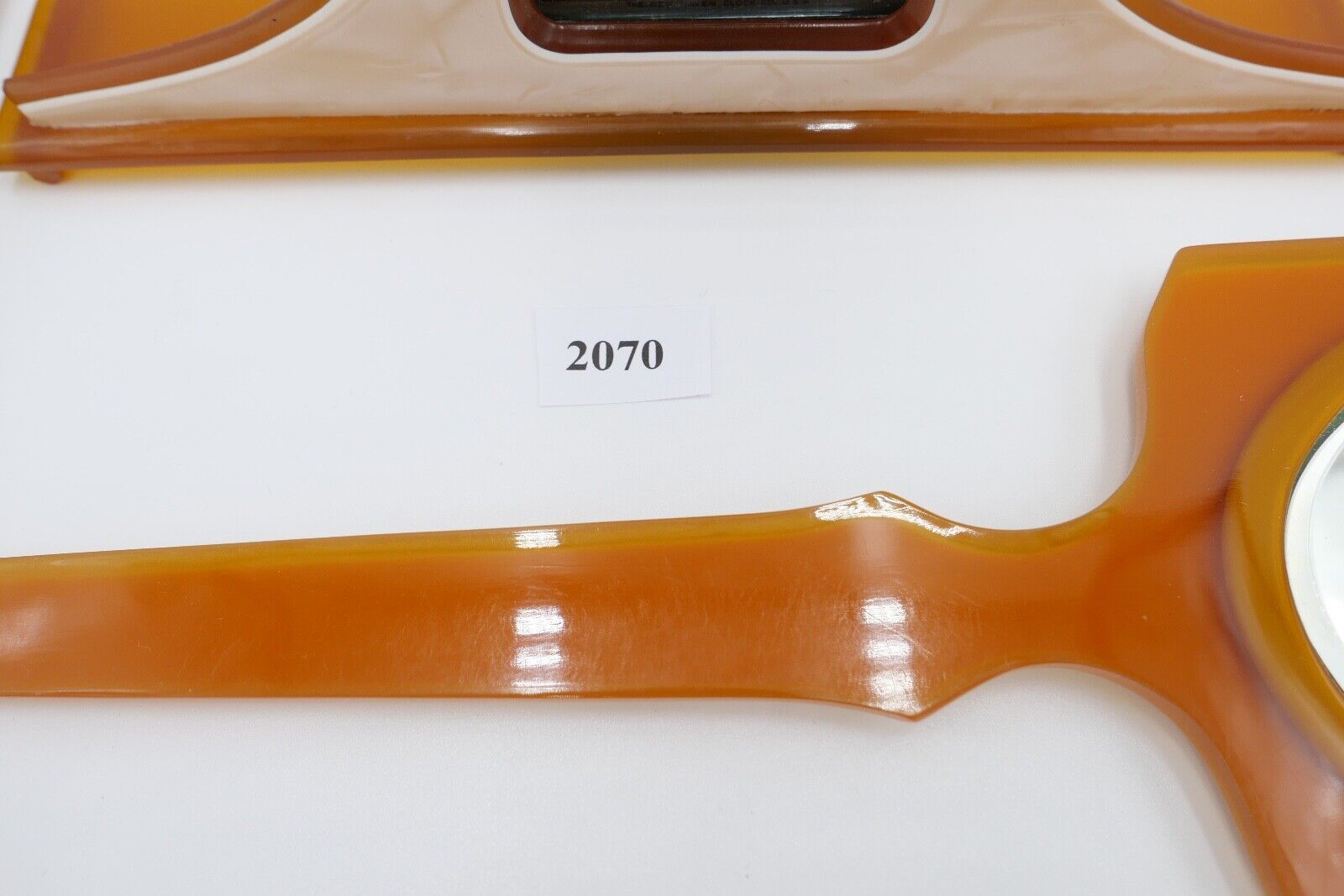 Altes Frisierset Bakelit / Zelluloid ART DECO 1930er Tischuhr TRUE TIME TELLERS - Antikhandel-Stuttgart