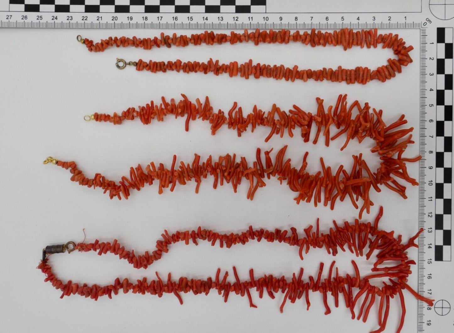 Posten / Konvolut alter Korallen Schmuck Kette Ohrringe Brosche teilweise NEU - Antikhandel-Stuttgart