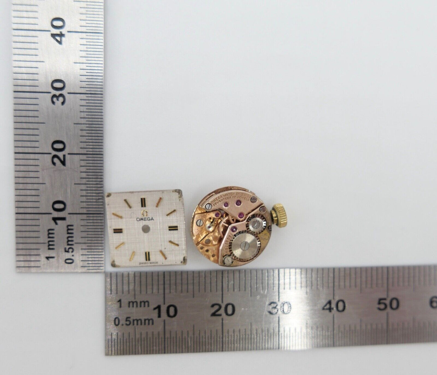 Omega Cal. 580 Uhrwerk ERSATZTEIL defekt - Antikhandel-Stuttgart