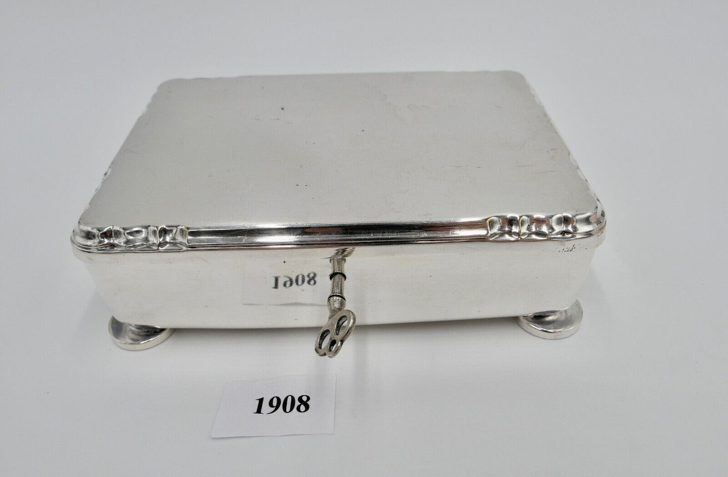 20er 30er Jahre WMF Dose Schatulle Schmuck Deckeldose versilbert mit Schlüssel - Antikhandel-Stuttgart