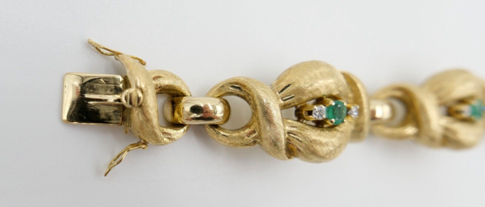 schweres 80er Jahre 750 18K Gelbgold Damen Armband Brillant & Smaragd F.RO 279AL - Antikhandel-Stuttgart