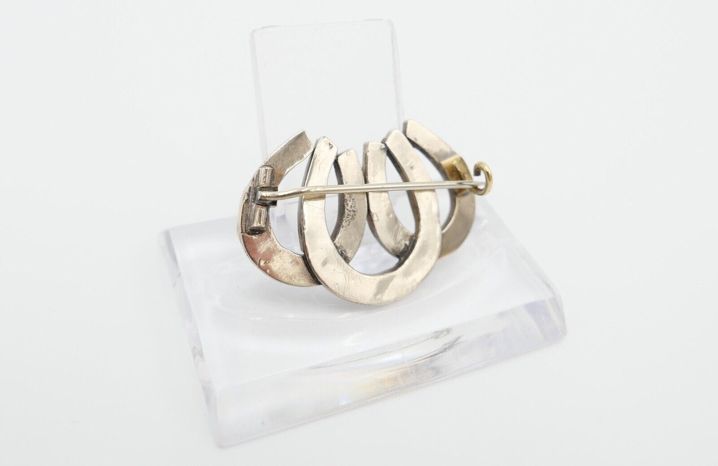 Brosche um 1900 Silber vergoldet Granat Hufeisen - Antikhandel-Stuttgart