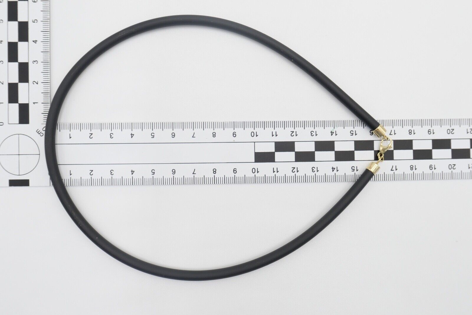 80er Jahre Kautschuk Kette mit 375 / 9K Goldverschluss NEU aus Juwelierauflösung - Antikhandel-Stuttgart