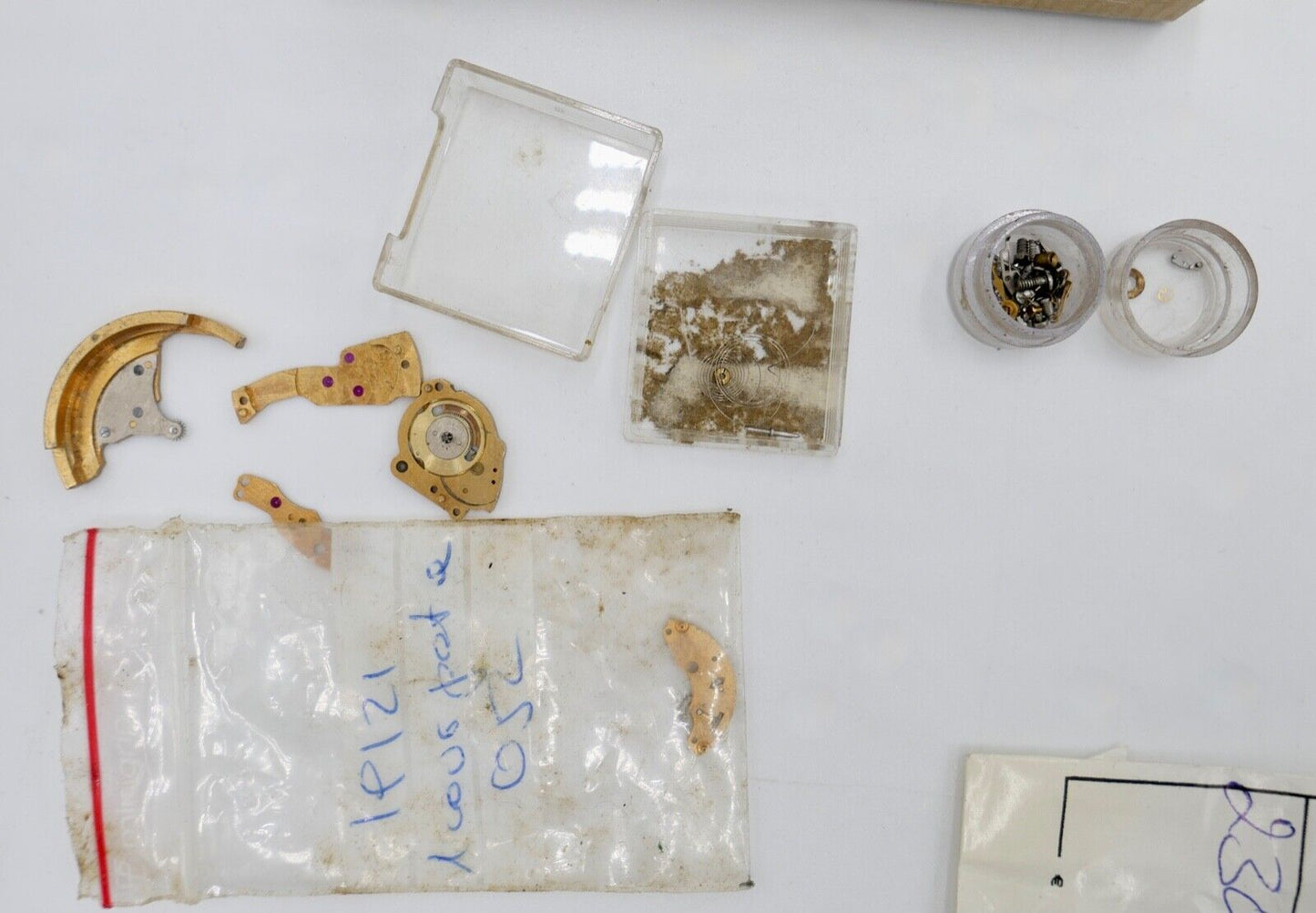 diverse Ersatzteile neu Zubehör Armbanduhren Uhrwerk Uhrmacher Uhr alt antik - Antikhandel-Stuttgart
