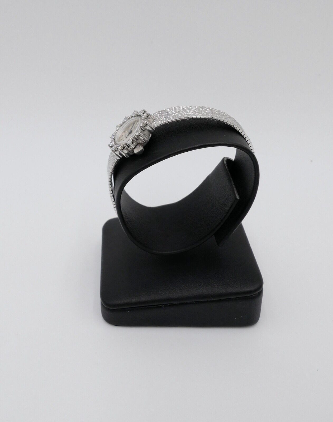 1980er Handaufzug OEBRA Damen Uhr Weißgold 585 mit Brillanten 0,74 Ct VVS if F - Antikhandel-Stuttgart