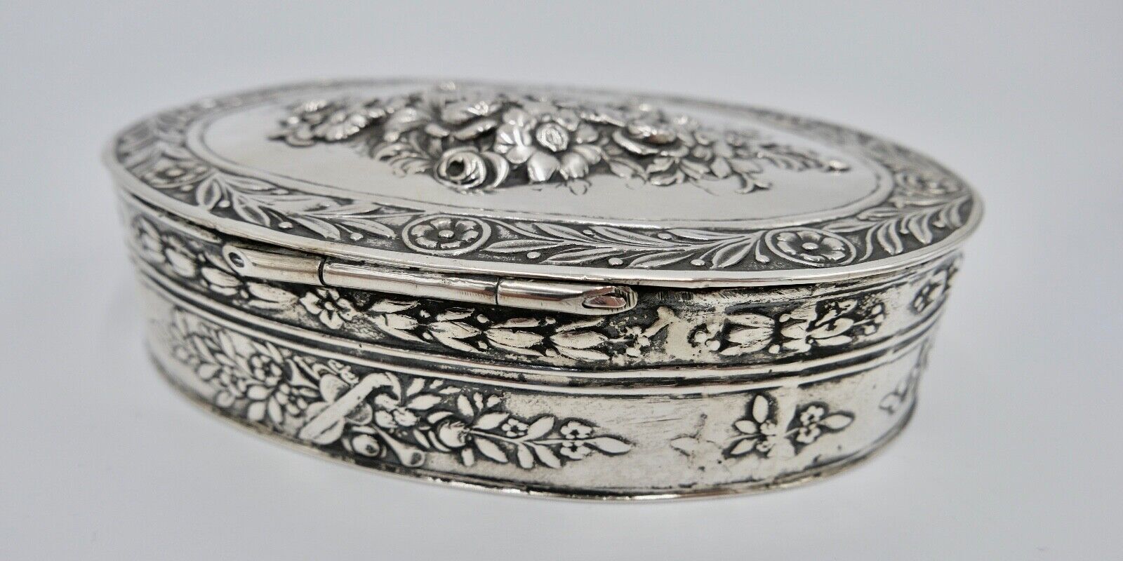 Jugendstil um 1900 830 Silber Deckeldose Schatulle Tabakiere floral - Antikhandel-Stuttgart