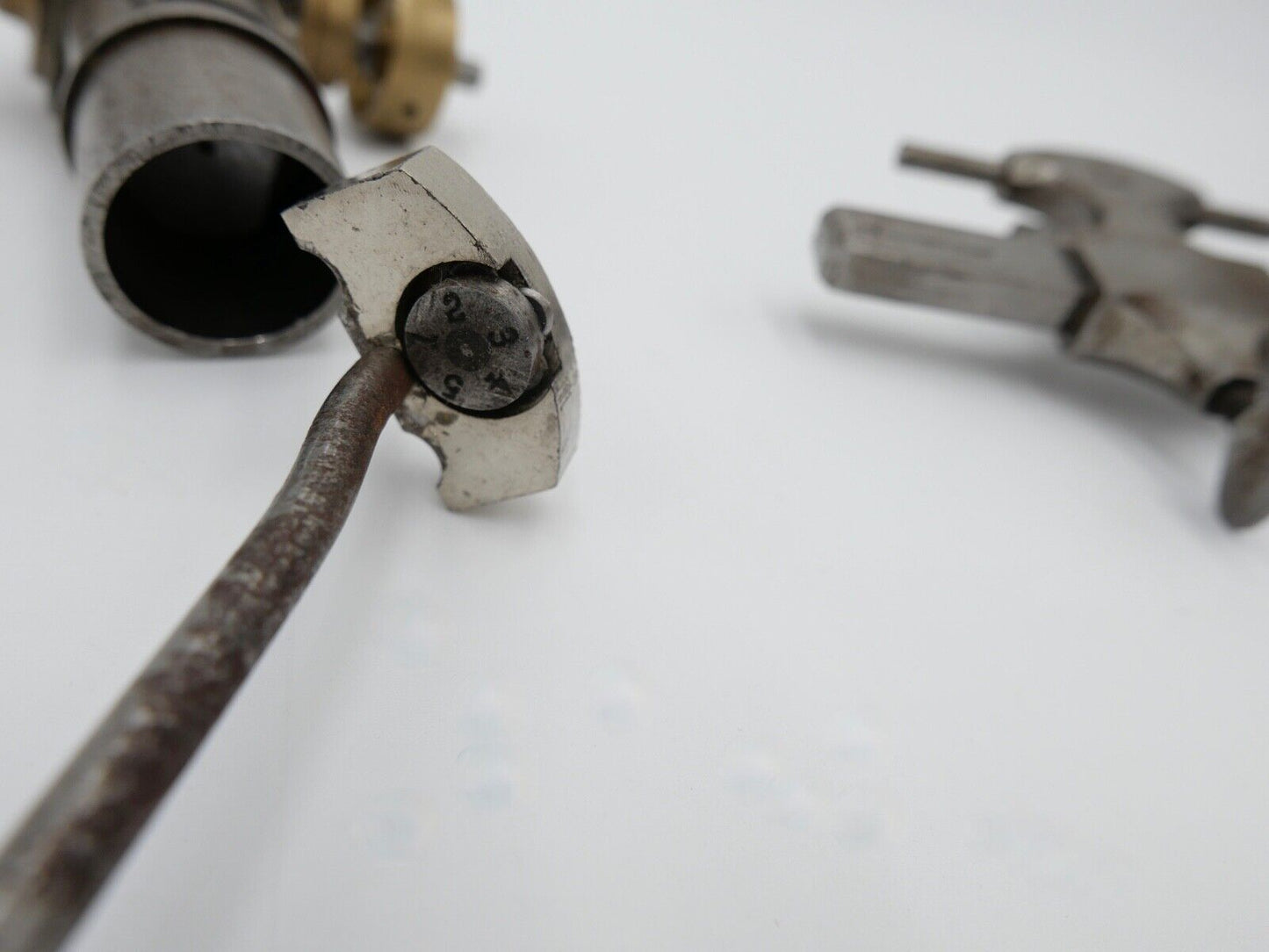 Teile Uhrmacher Drehbank Tissot Ersatzteile LHUBONICT - Antikhandel-Stuttgart