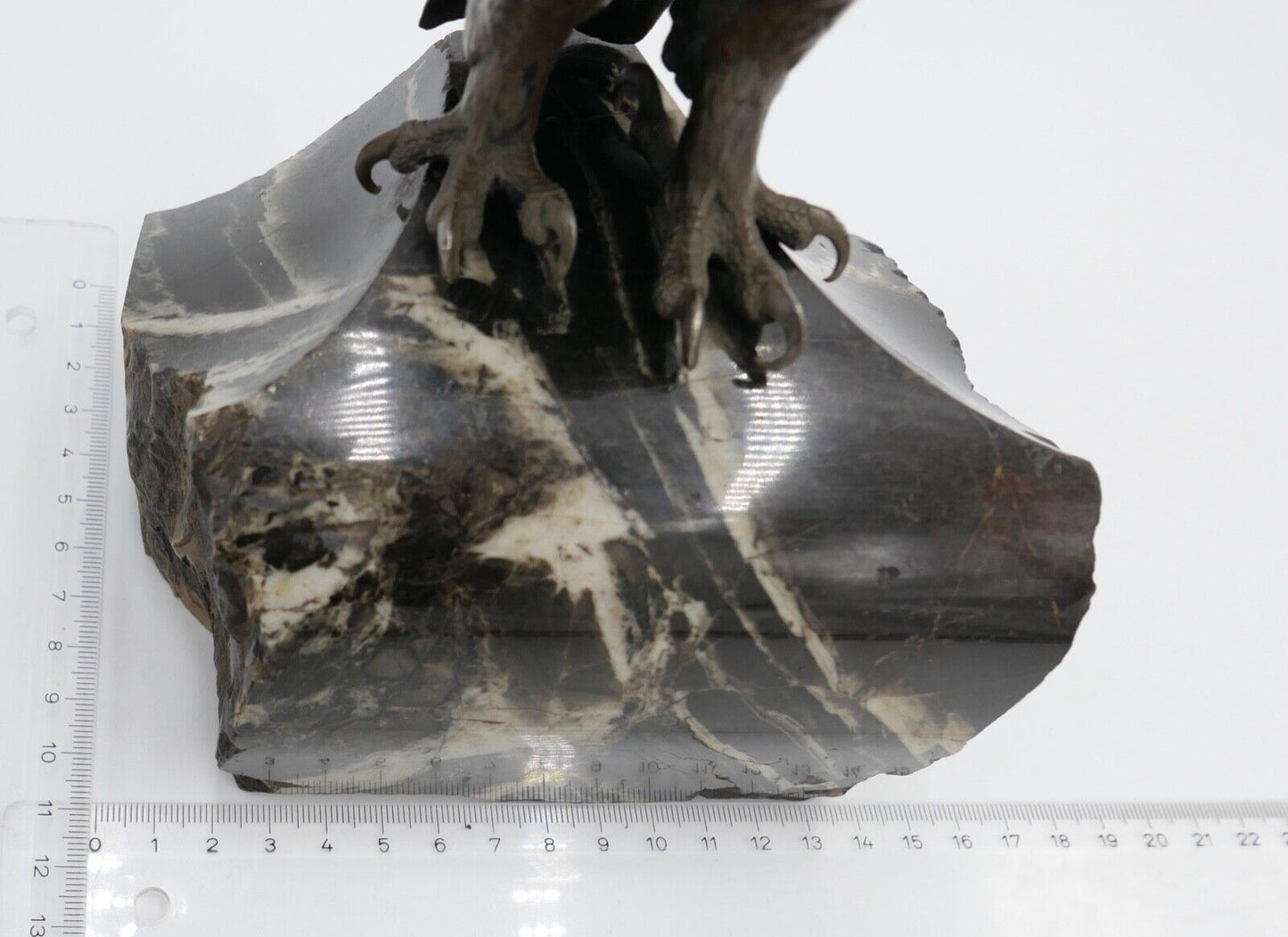 ADLER Bronze Figur bronziert Skulptur Marmor Plinthe signiert 22,7 x 14 cm - Antikhandel-Stuttgart