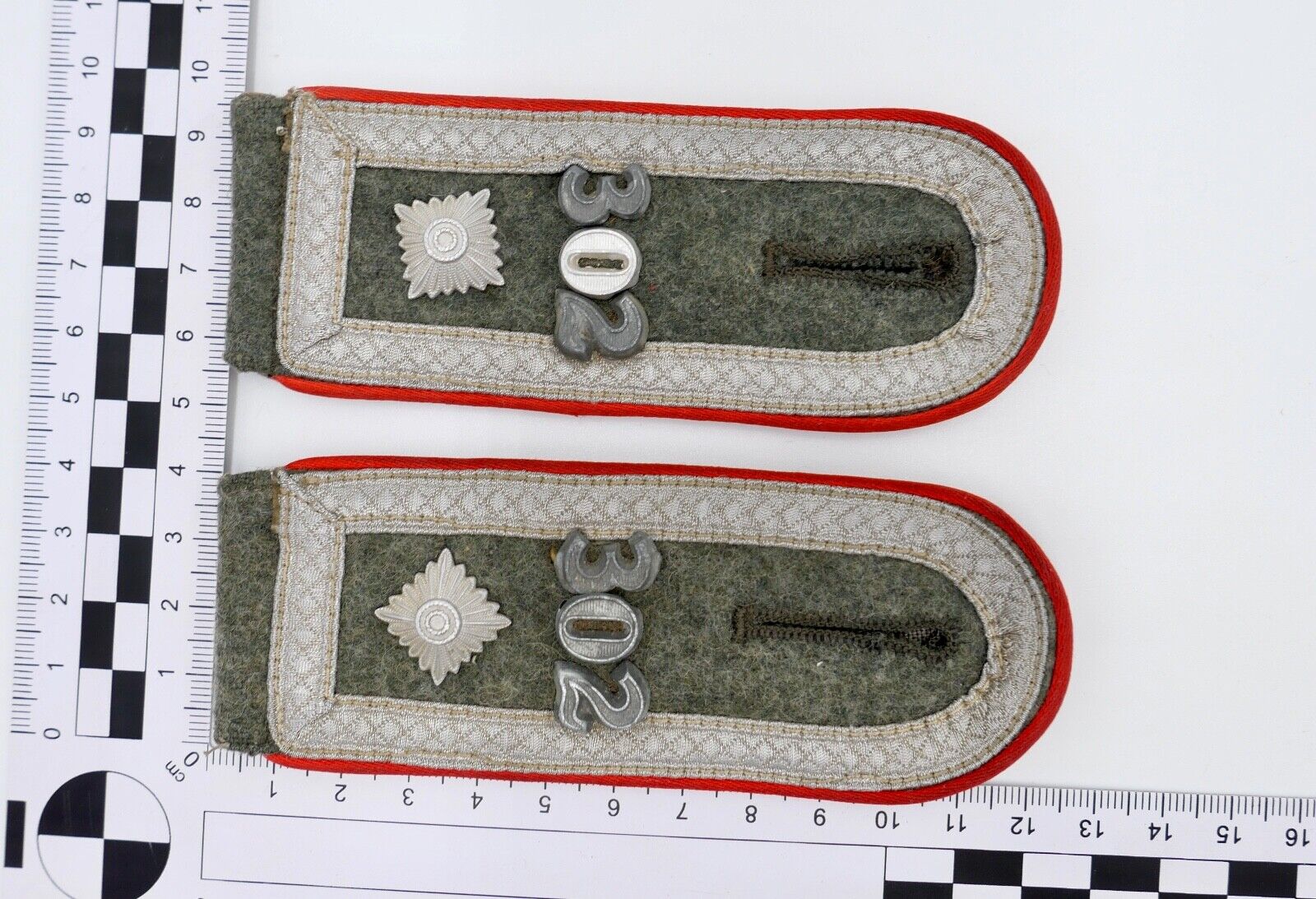 Wehrmacht Heer Schulterklappen 3.Reich Feldwebel WK2 WW2 Artillerie Regiment 302 - Antikhandel-Stuttgart