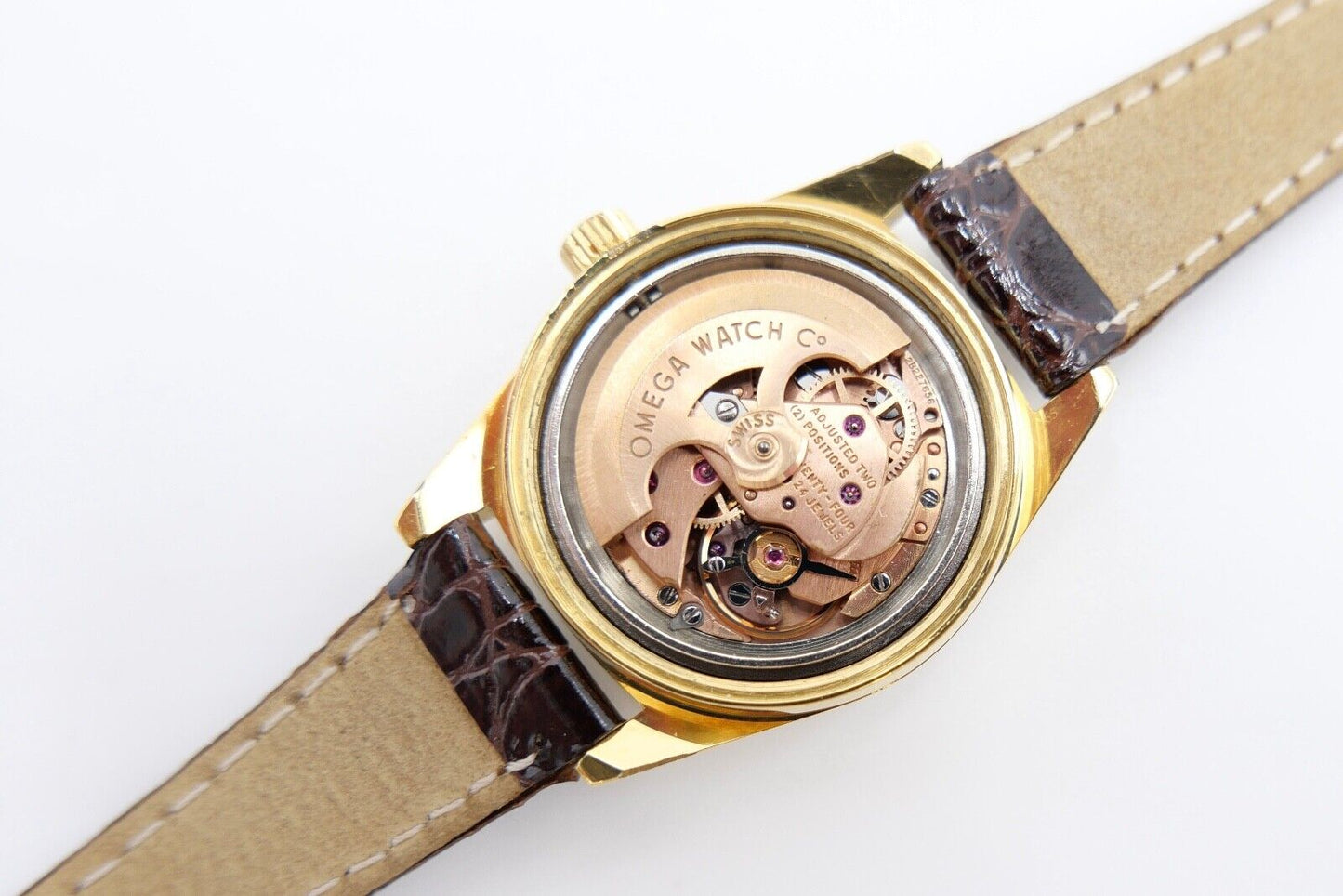 alte 60er Jahre OMEGA Geneve Damenuhr Cal. 681 Ref. 566.012 vergoldet neues Band - Antikhandel-Stuttgart