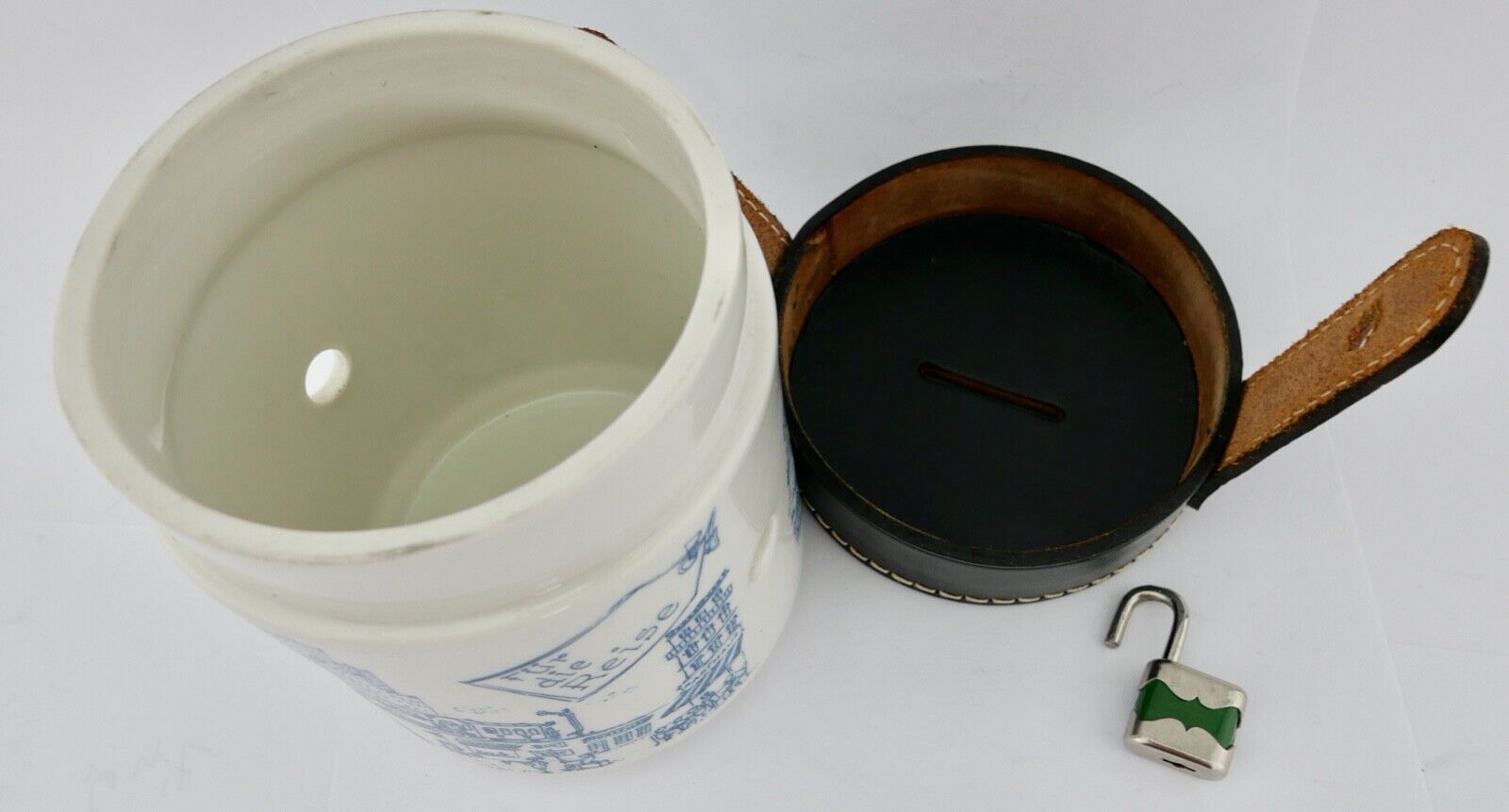 Reisespardose Helmut Krüger Porzellanmanufaktur Berlin 1950-60er mit Lederdeckel - Antikhandel-Stuttgart