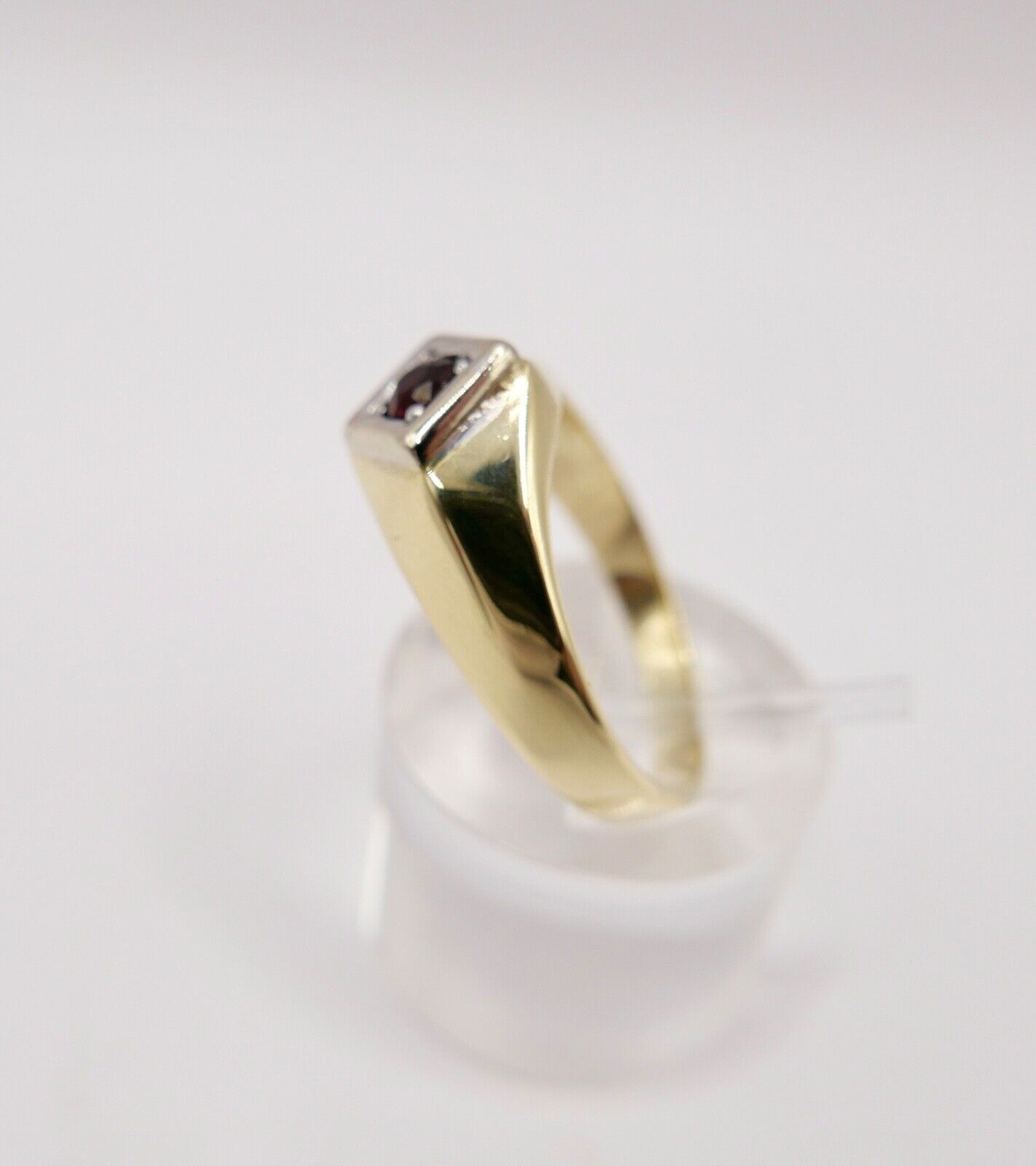 Herren Ring Gelbgold 585 / 14K Gr. 61 mit Granat 1970er Jahre 0,25 Ct - Antikhandel-Stuttgart