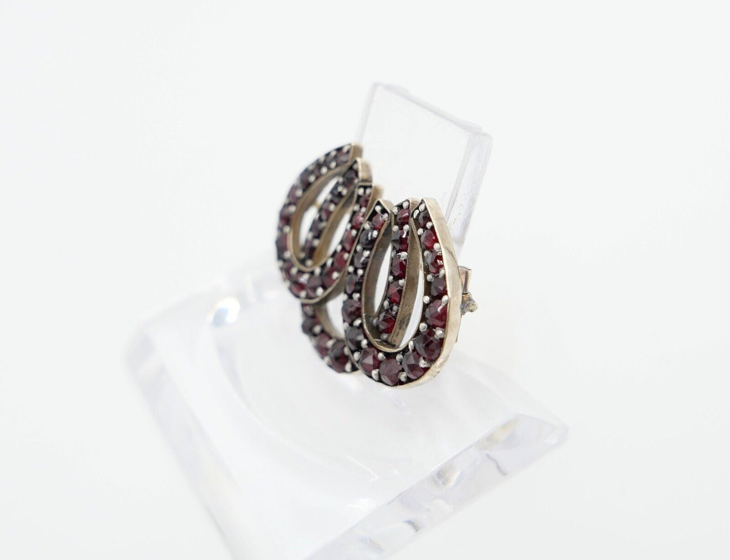 Brosche um 1900 Silber vergoldet Granat Hufeisen - Antikhandel-Stuttgart