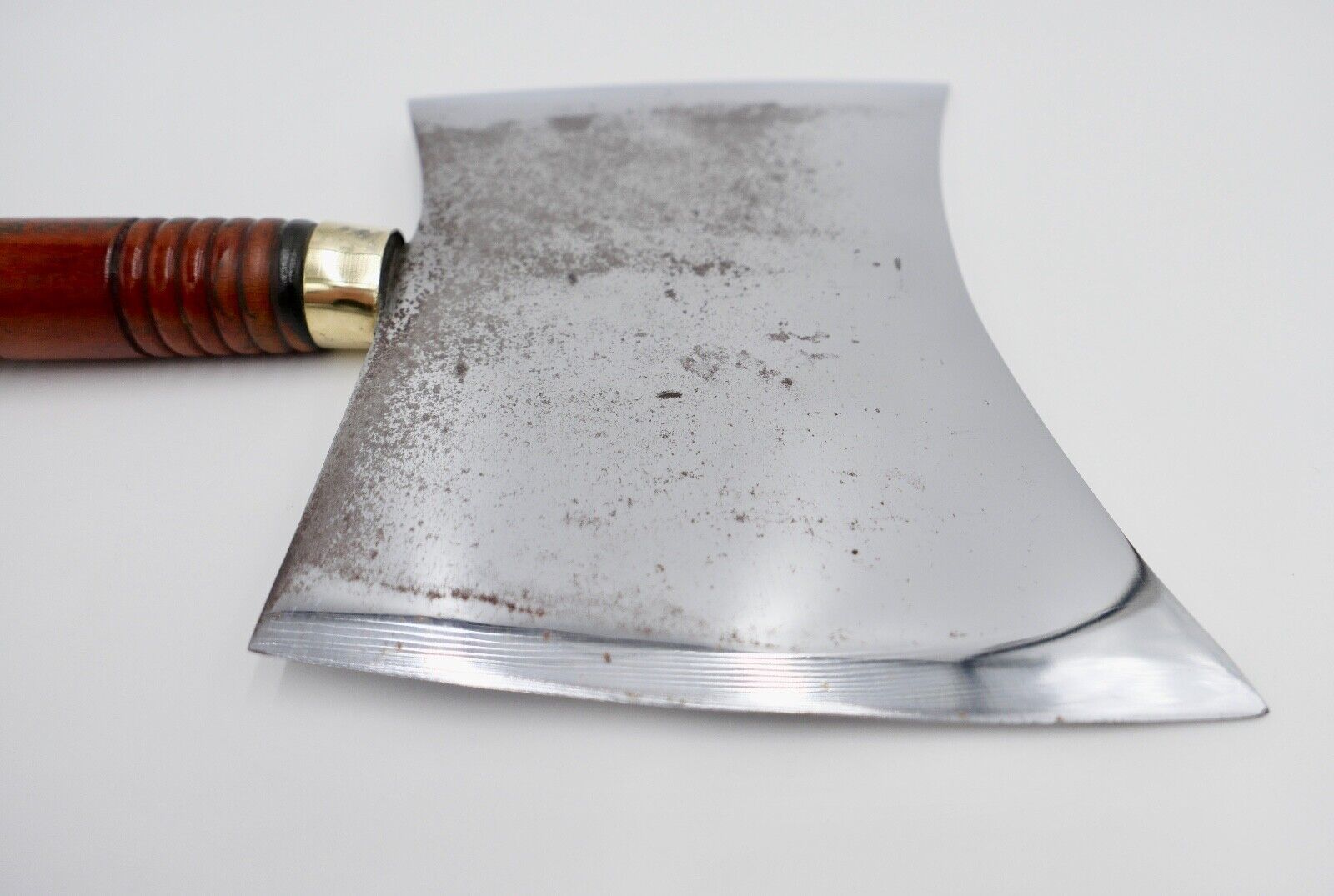 altes Fleischerbeil Metzgerbeil Doppelspalter H. AILE STUTTGART BAD CANNSTATT - Antikhandel-Stuttgart