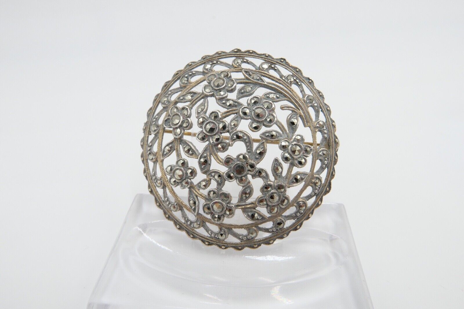 Jugendstil Brosche floral 835 Silber vergoldet mit Markasiten Ø 40 mm - Antikhandel-Stuttgart