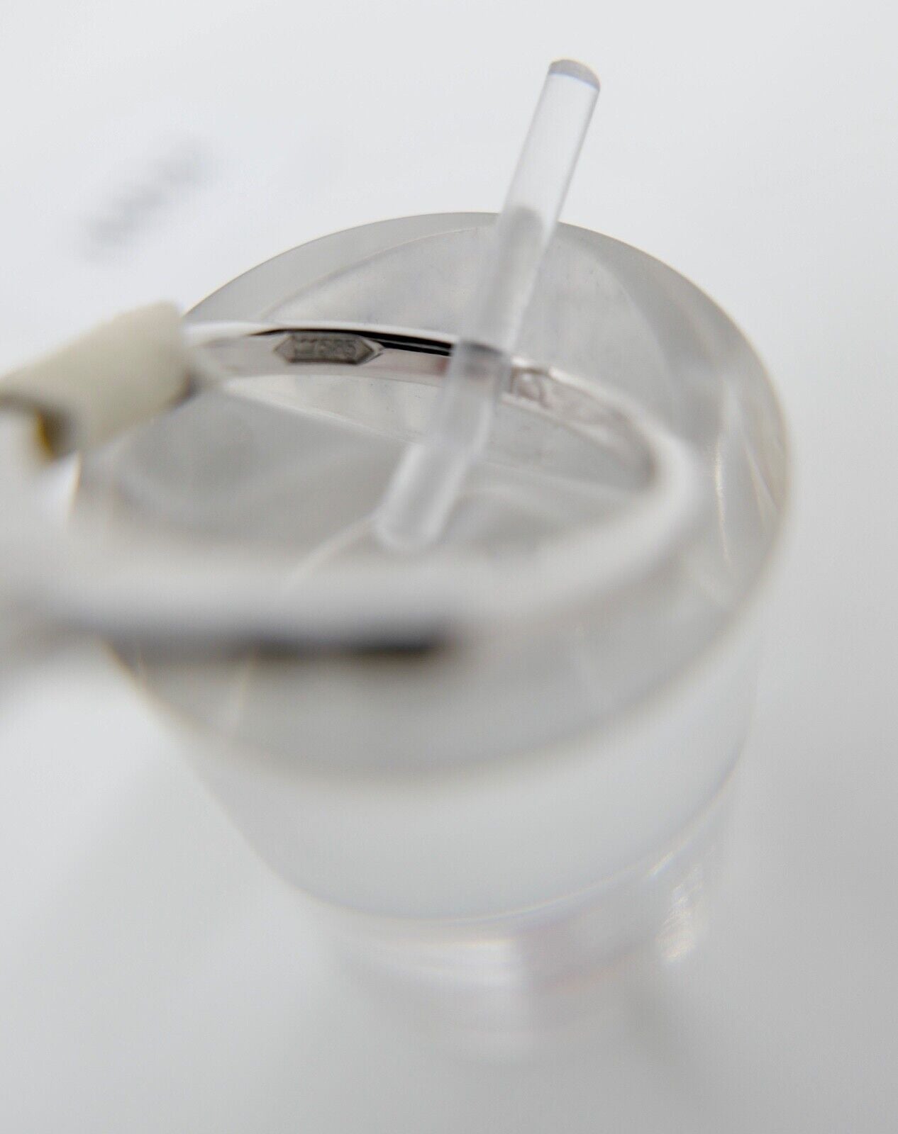 - NEU - 90er Jahre Solitär Ring Weißgold Gold 585 14K Brillant 0,03 Ct Gr. 53 54 - Antikhandel-Stuttgart