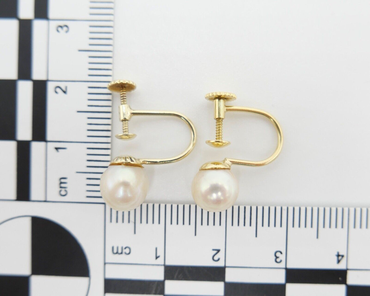 1980er Gelbgold Perlen Ohrringe Ohrstecker 750 585 Schraubverschluss Ø 7,5 mm - Antikhandel-Stuttgart