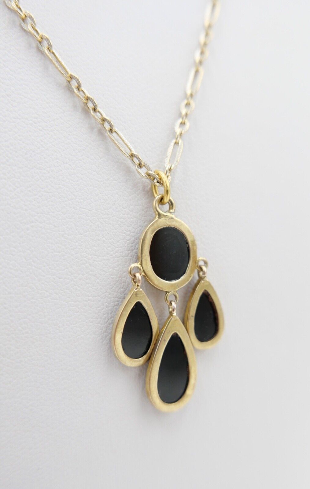 alter Anhänger vergoldet mit schwarzen Glassteinen Ø 37mm 1960er Jahre - Antikhandel-Stuttgart