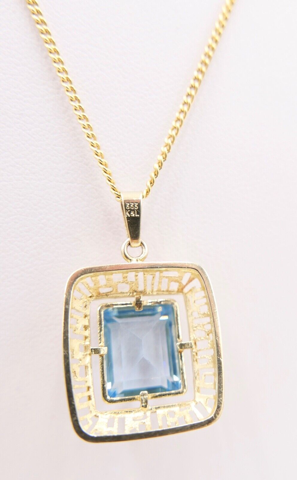 K&L Kordes & Lichtenfels Pforzheim Anhänger Gold 333 / 8K mit blauem Glasstein - Antikhandel-Stuttgart