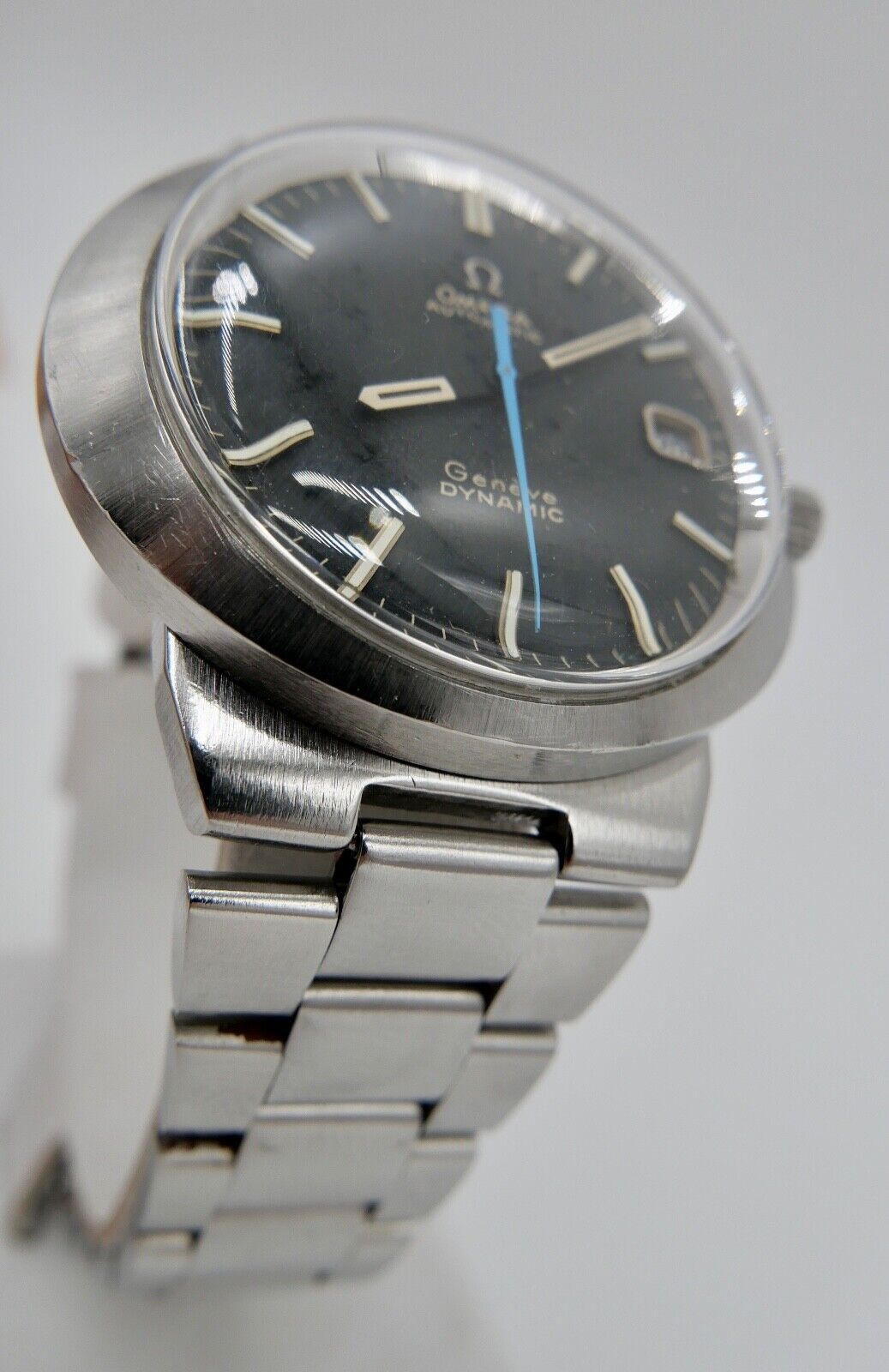 1970er Jahre Herrenuhr OMEGA Genéve Dynamic Automatic Kal. 565 original Band Ø41 - Antikhandel-Stuttgart