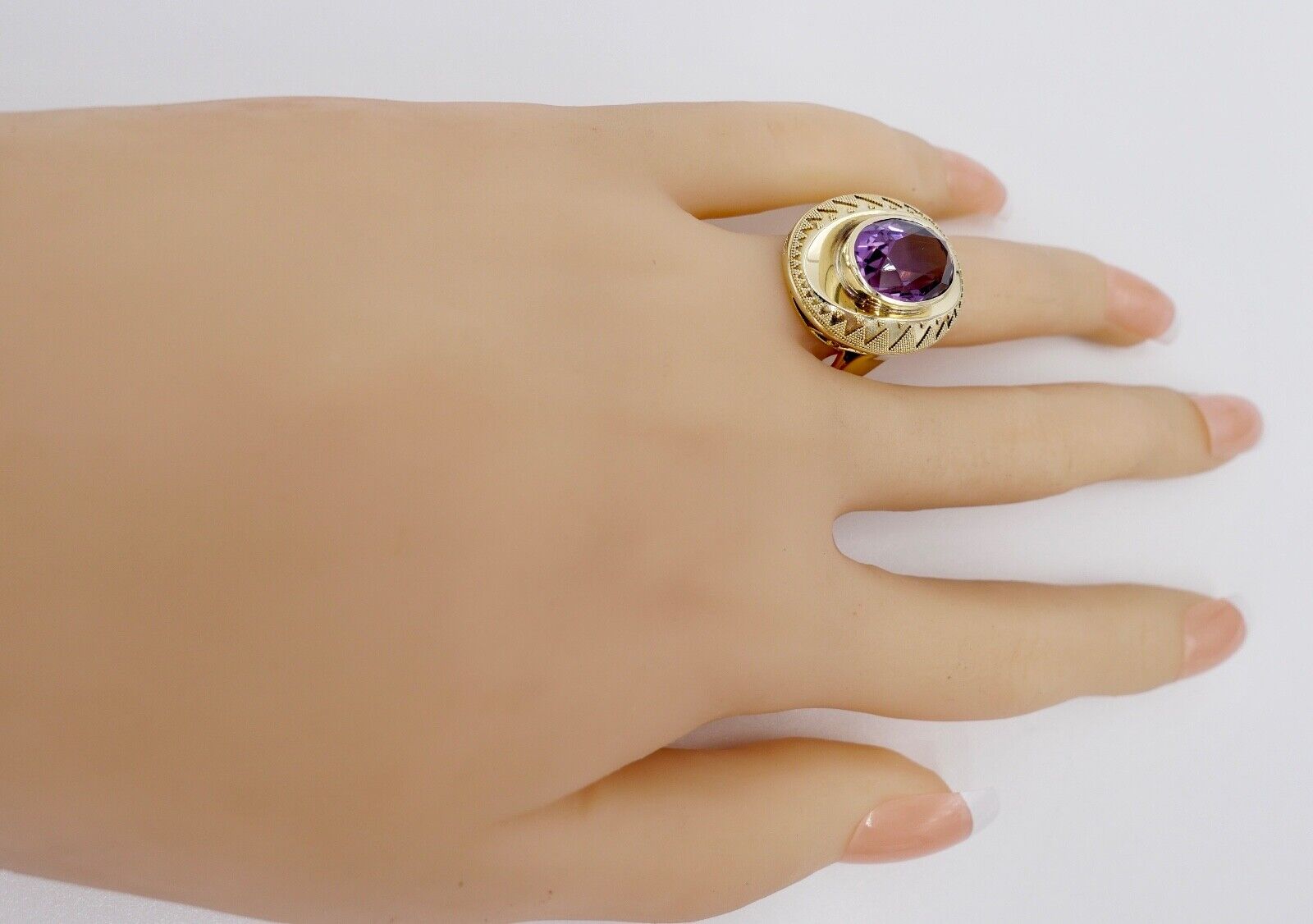 1970er Massiver Gold Ring 585 14K Gr. 53 Amethyst Oval Schliff 8,2 Ct - Antikhandel-Stuttgart