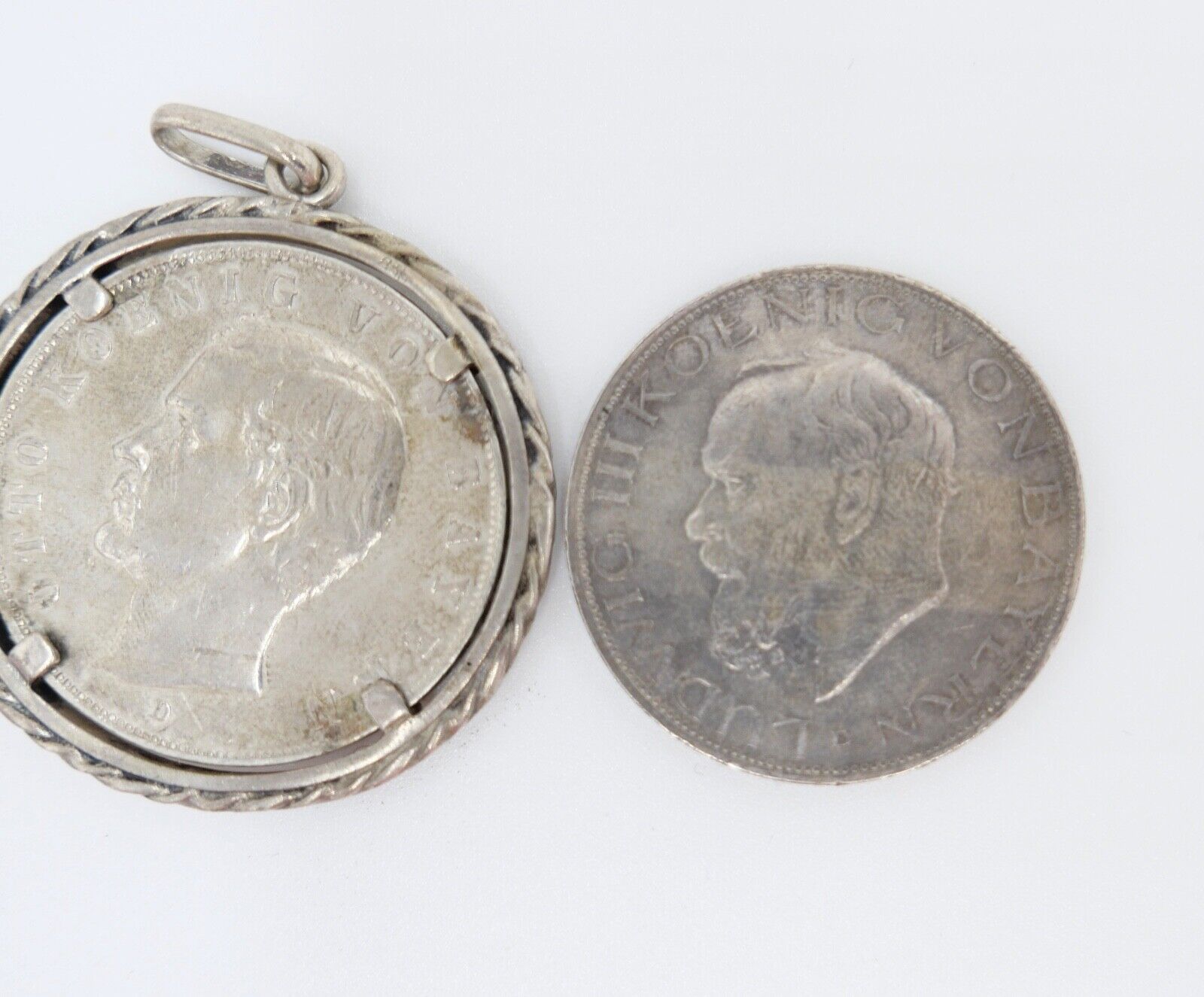 2x 3 Mark ss - vz Bayern Otto - Ludwig Jäger J.47 + J.52 Münzfassung Anhänger - Antikhandel-Stuttgart