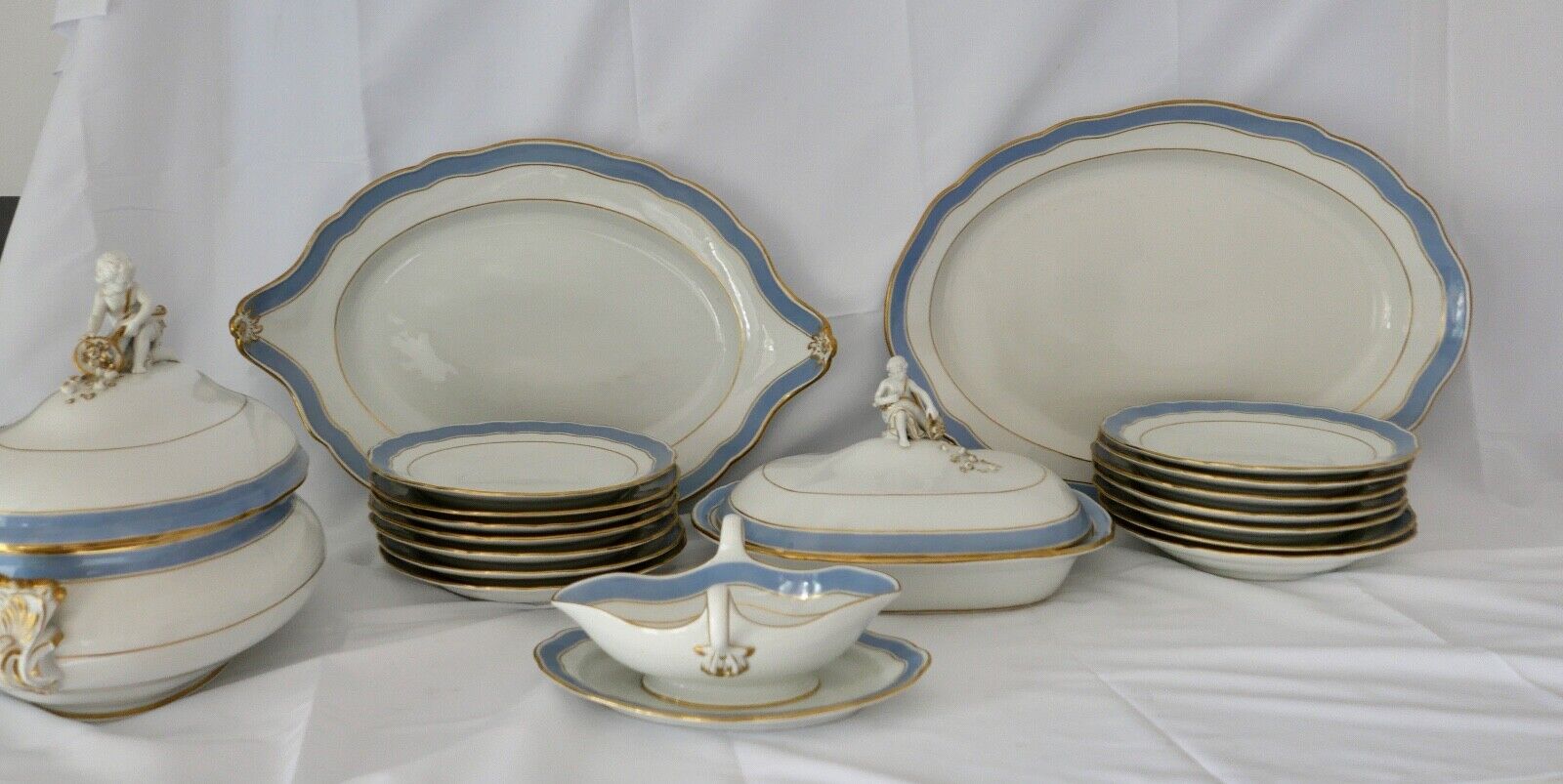 Knaufzeit seltenes Meissen Speiseservice Weiß Blau Gold Putto XXL Platte 1.Wahl - Antikhandel-Stuttgart
