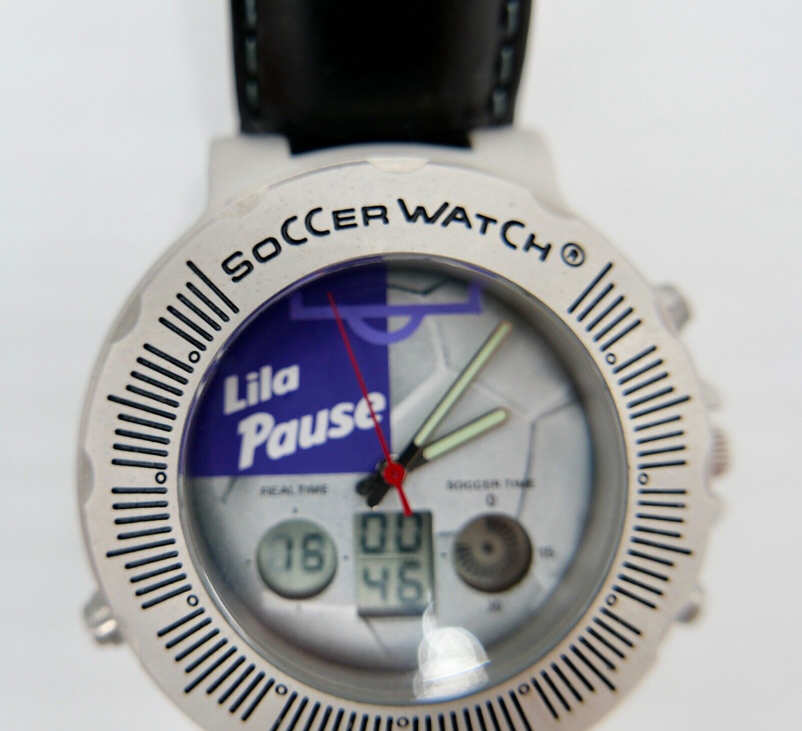 MILKA LILA PAUSE SOCCER WATCH Armbanduhr NEU in OVP Digital Quarz Stoppfunktion - Antikhandel-Stuttgart